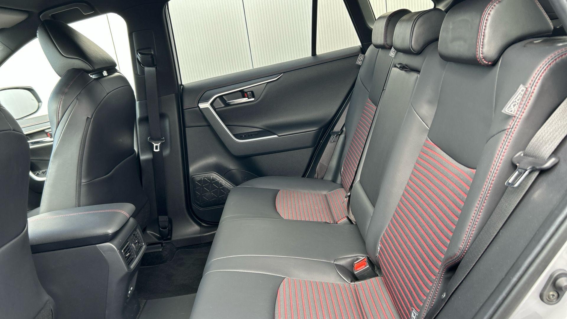 Toyota RAV4 Image 19