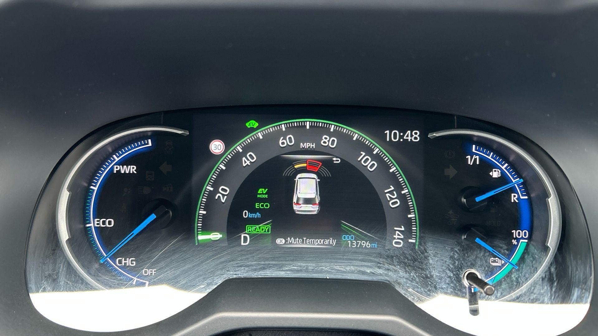 Toyota RAV4 Image 24