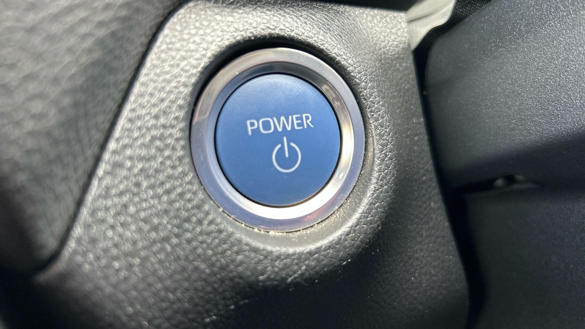 Toyota RAV4 Image 39