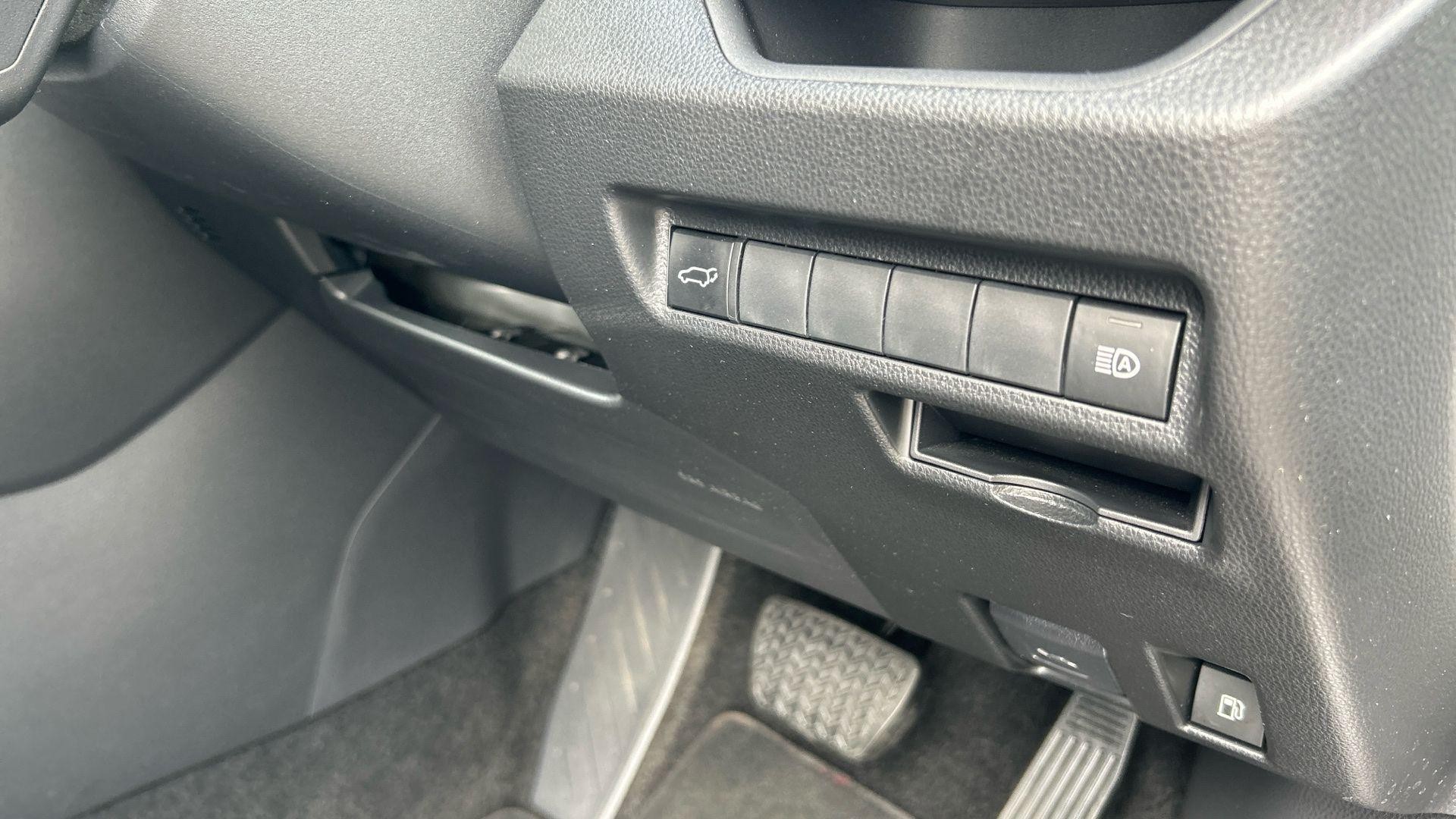 Toyota RAV4 Image 41