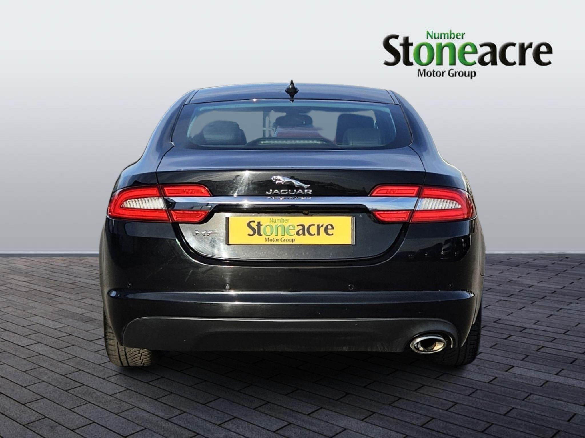 Jaguar XF Image 4
