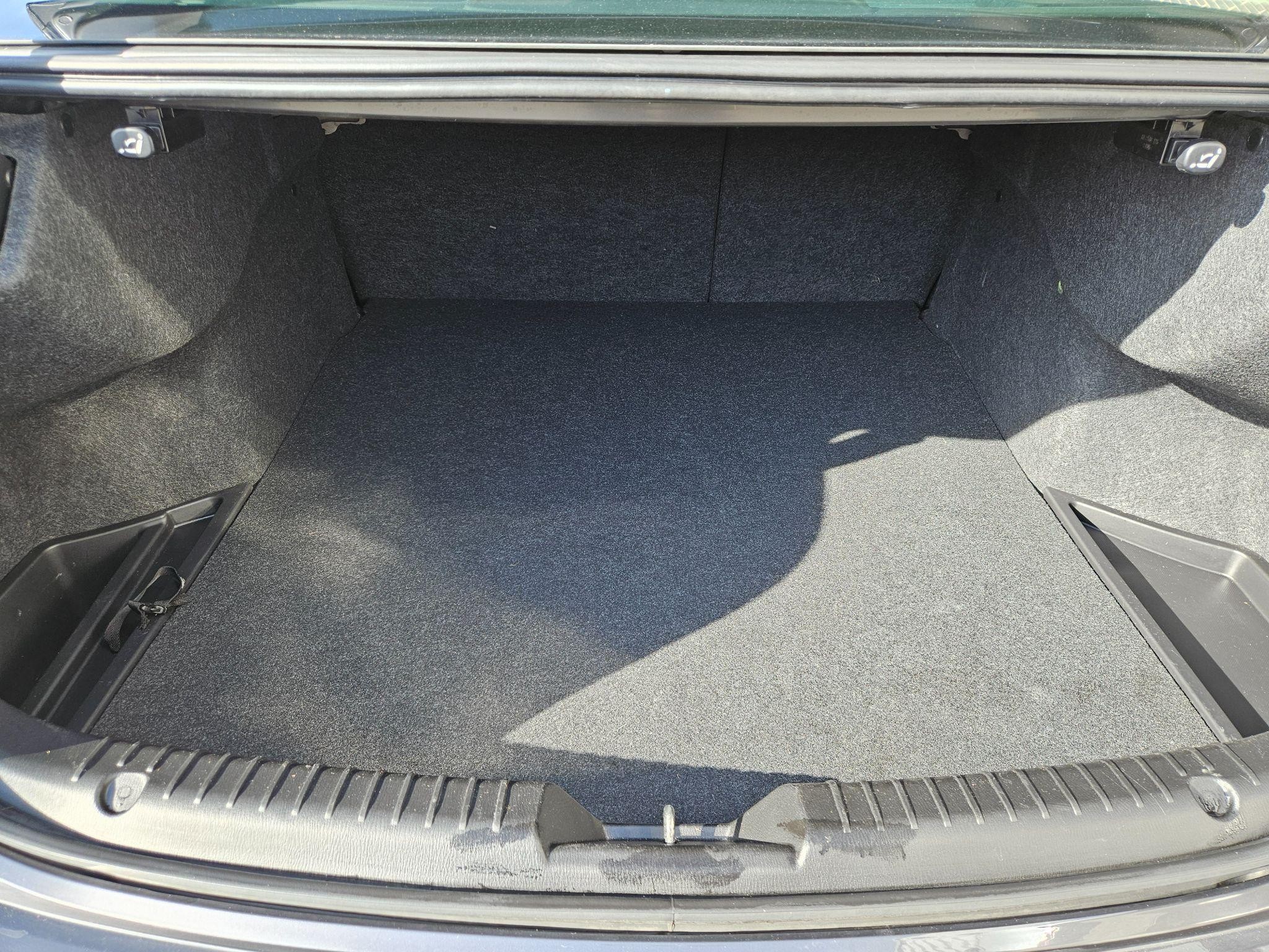 Mazda 6 Image 10