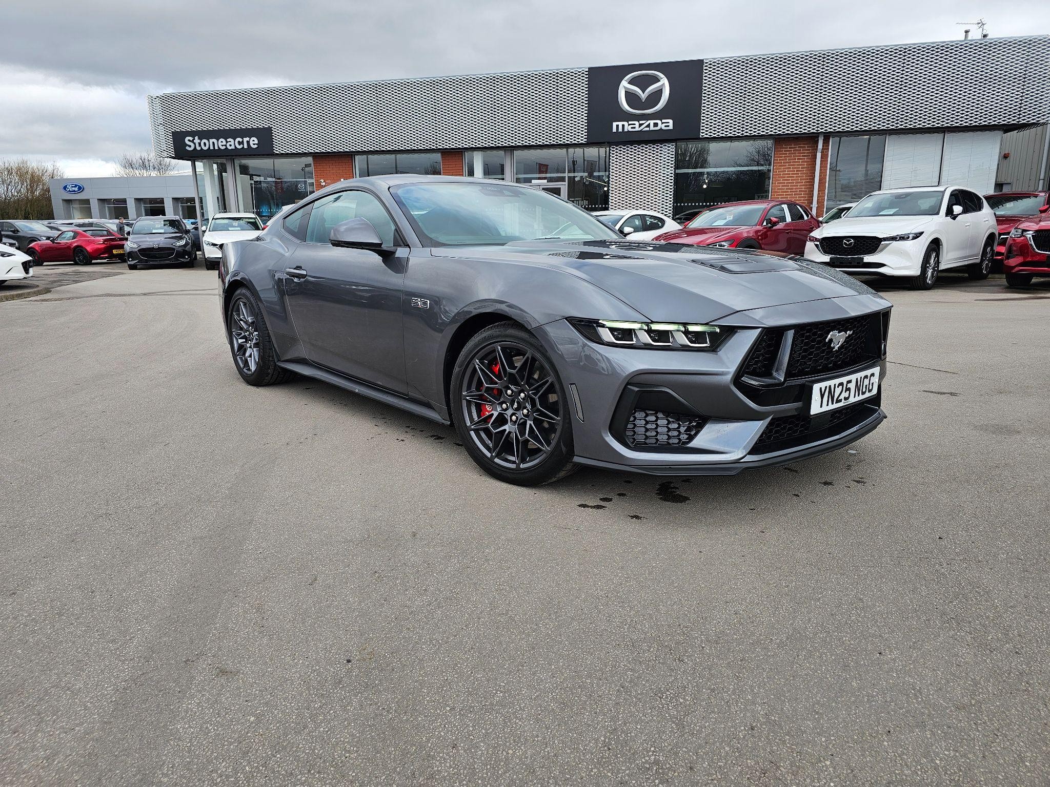 Ford Mustang Image 11