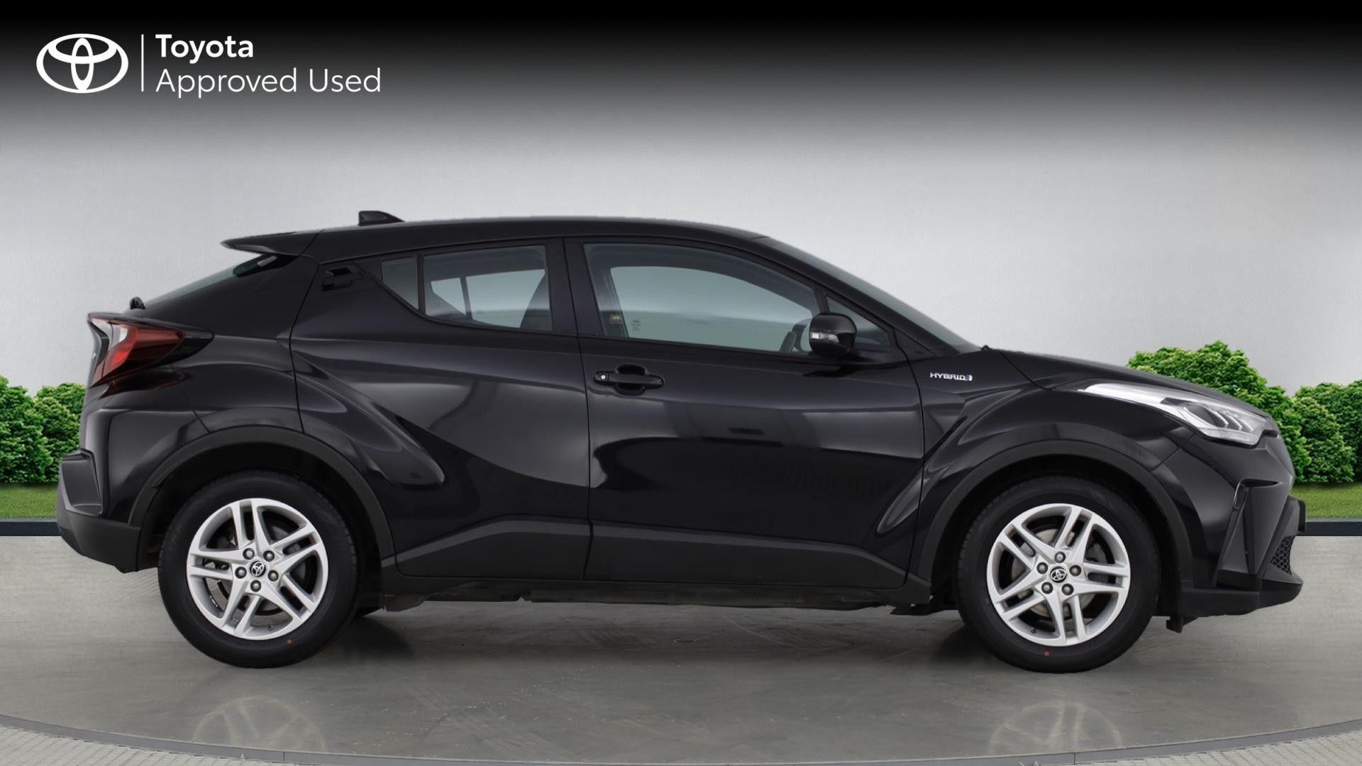 Toyota C-HR Image 4