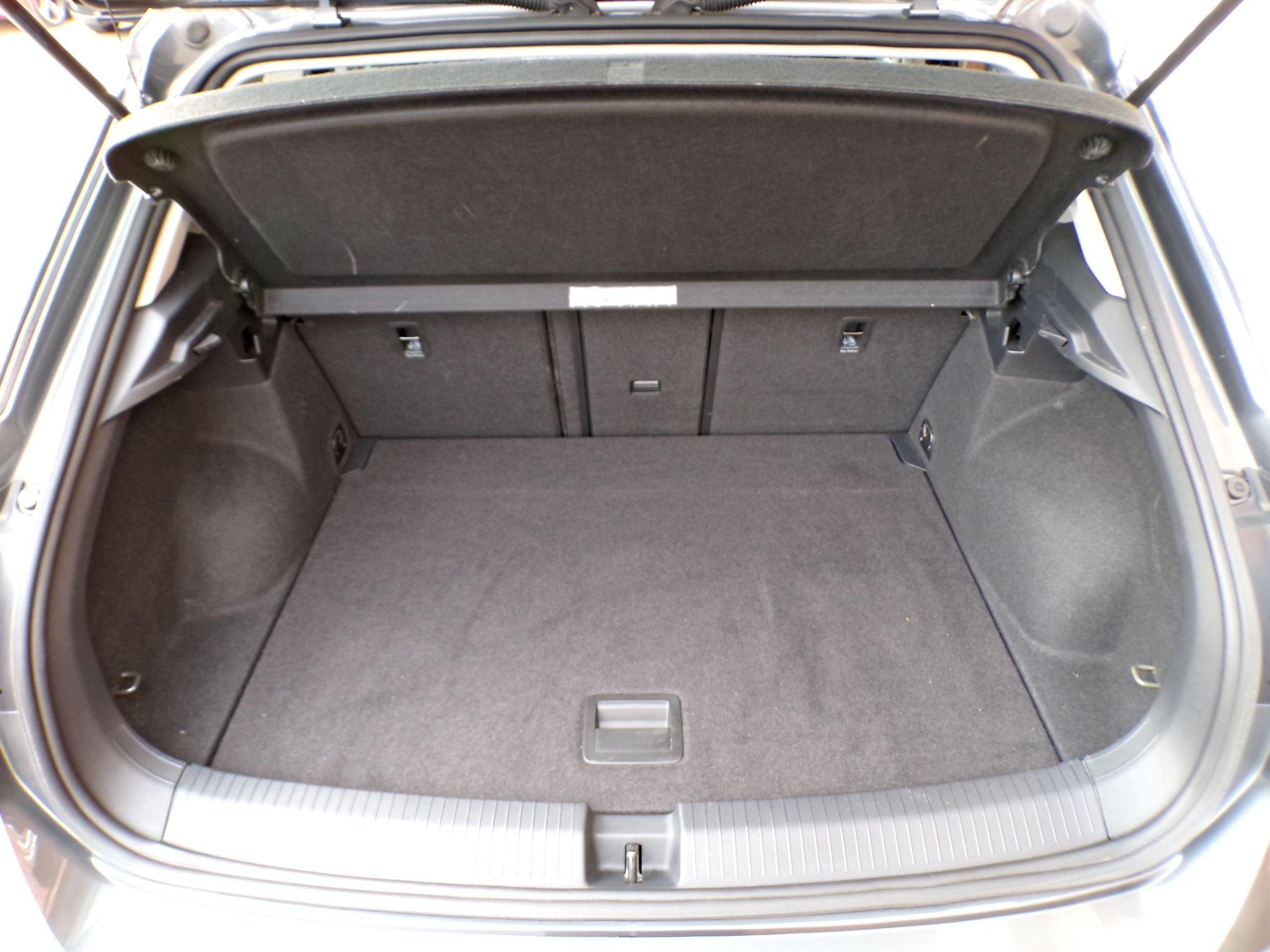 Volkswagen T-Roc Image 10