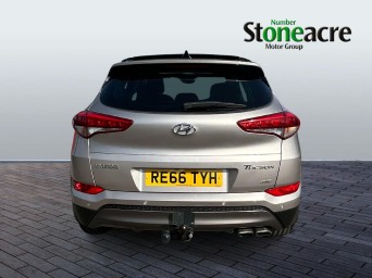 Hyundai TUCSON 1.6 T-GDi Premium SE 4WD Euro 6 5dr RE66TYH Image 3