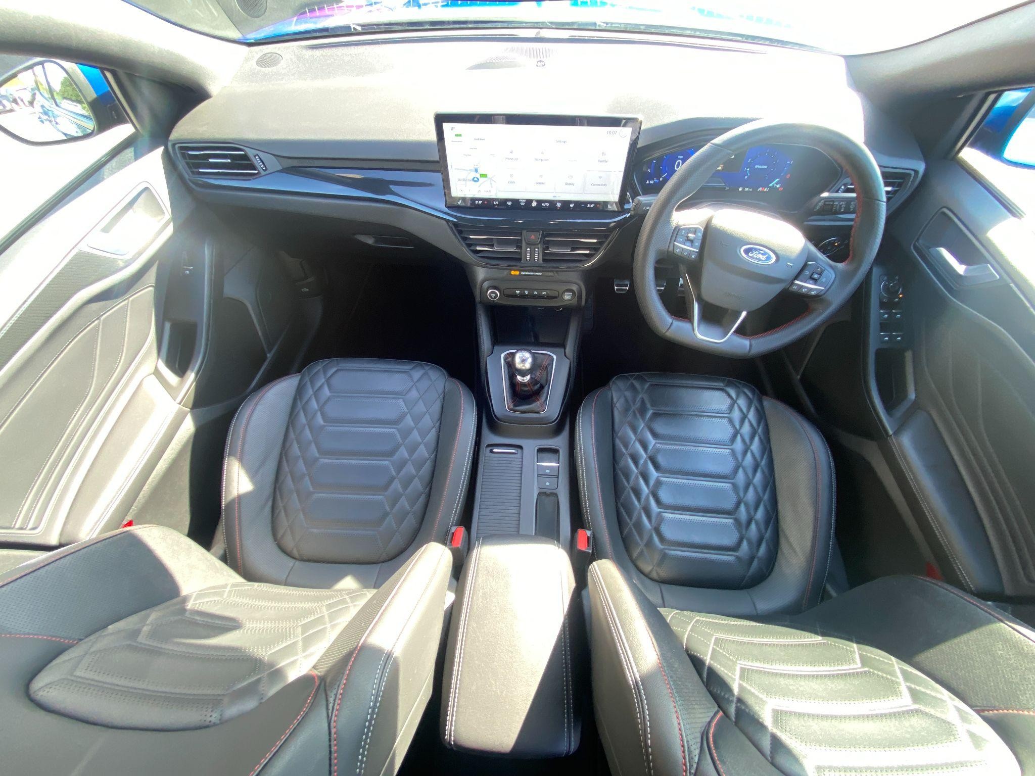Ford Focus Image 13