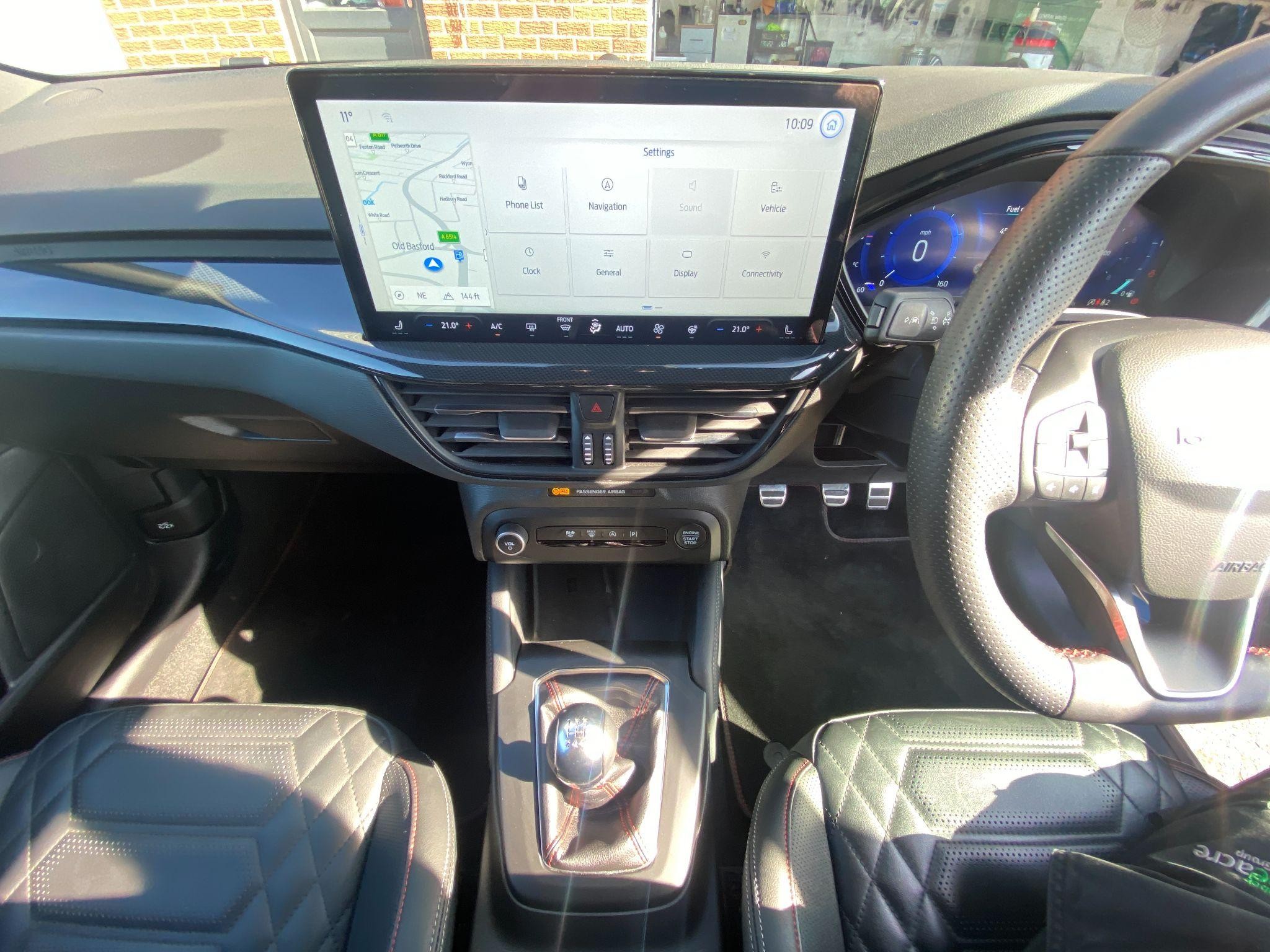 Ford Focus Image 16