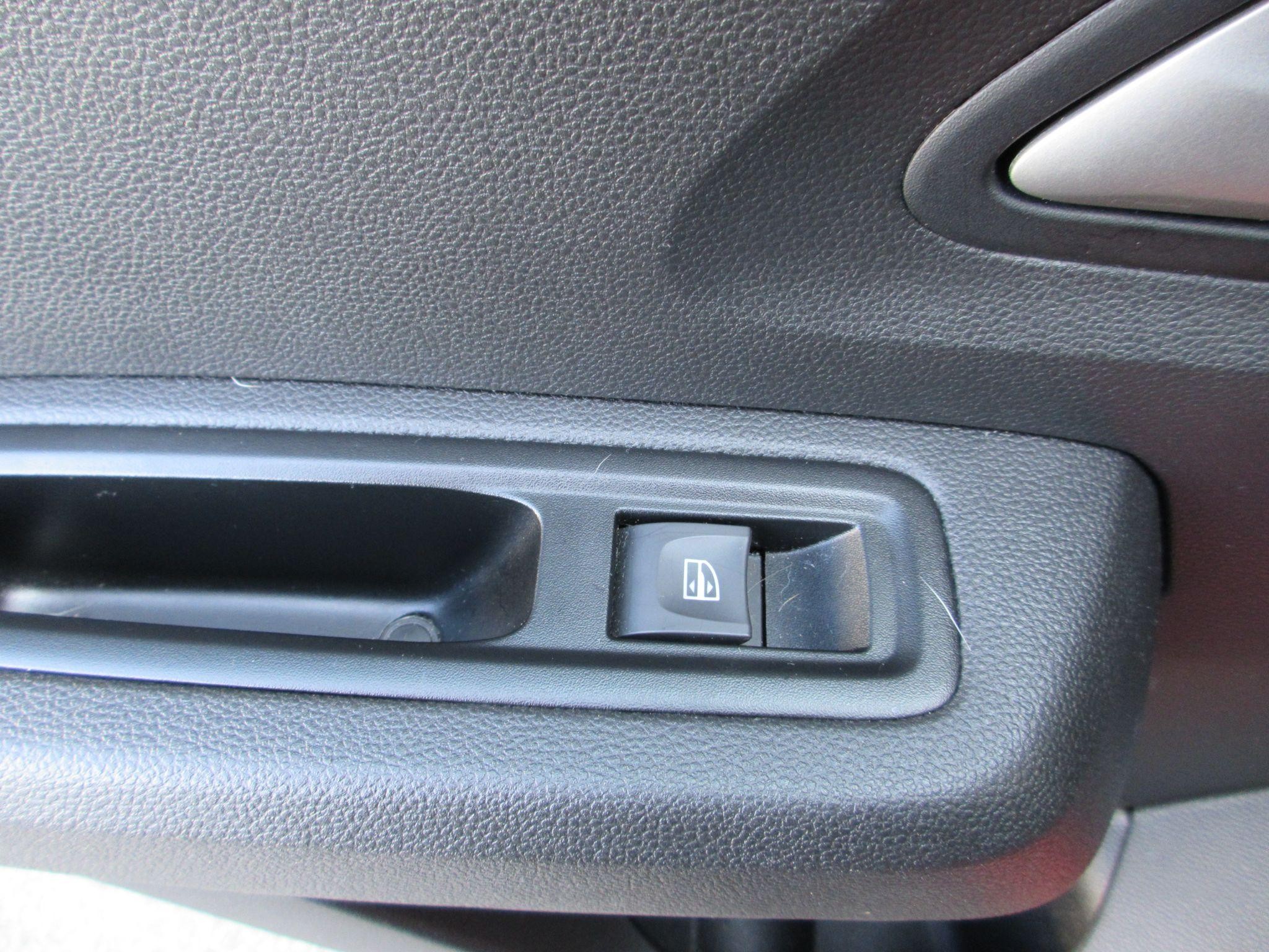Dacia Sandero Image 13