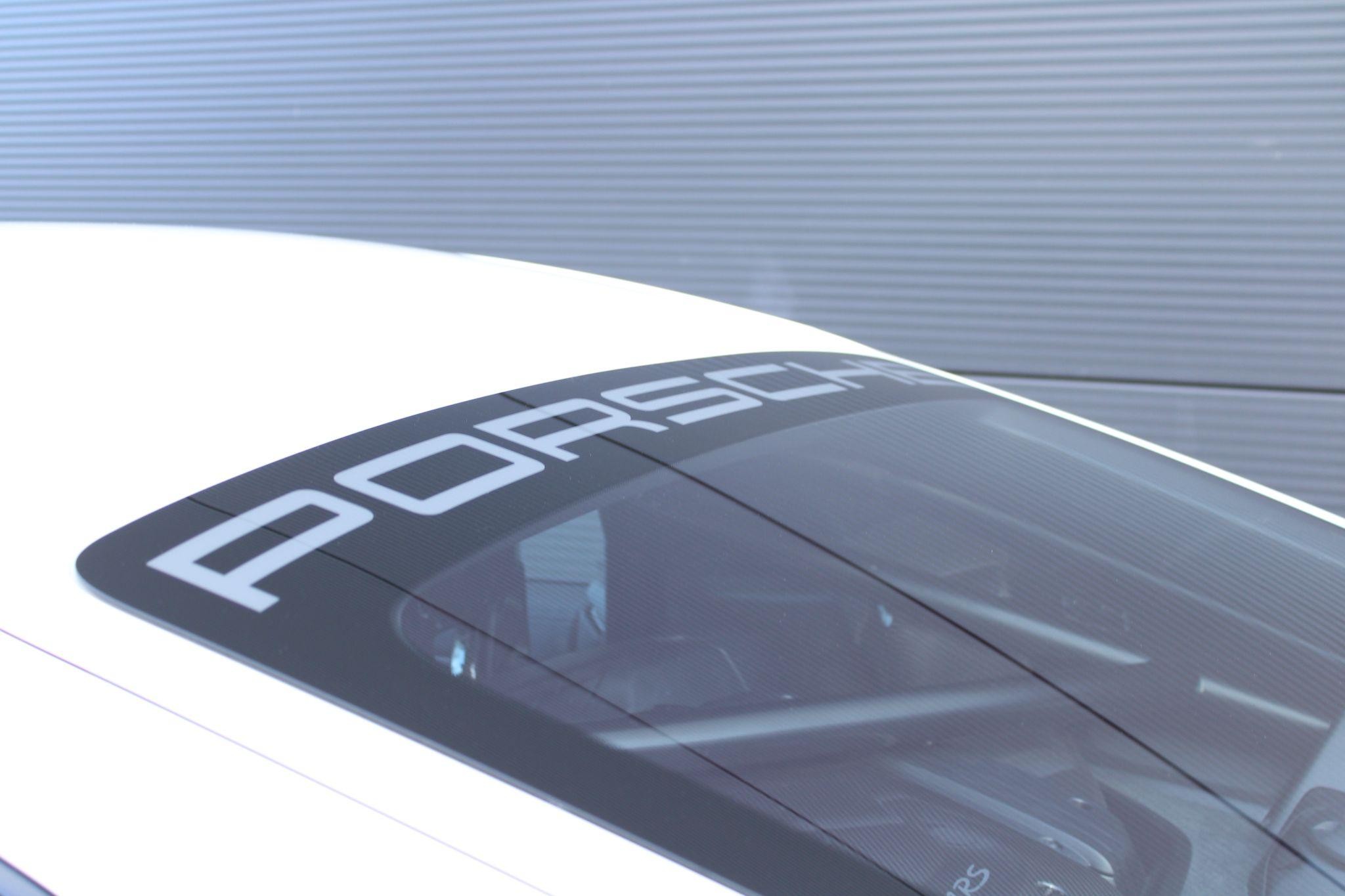 Porsche 718 Cayman Image 31