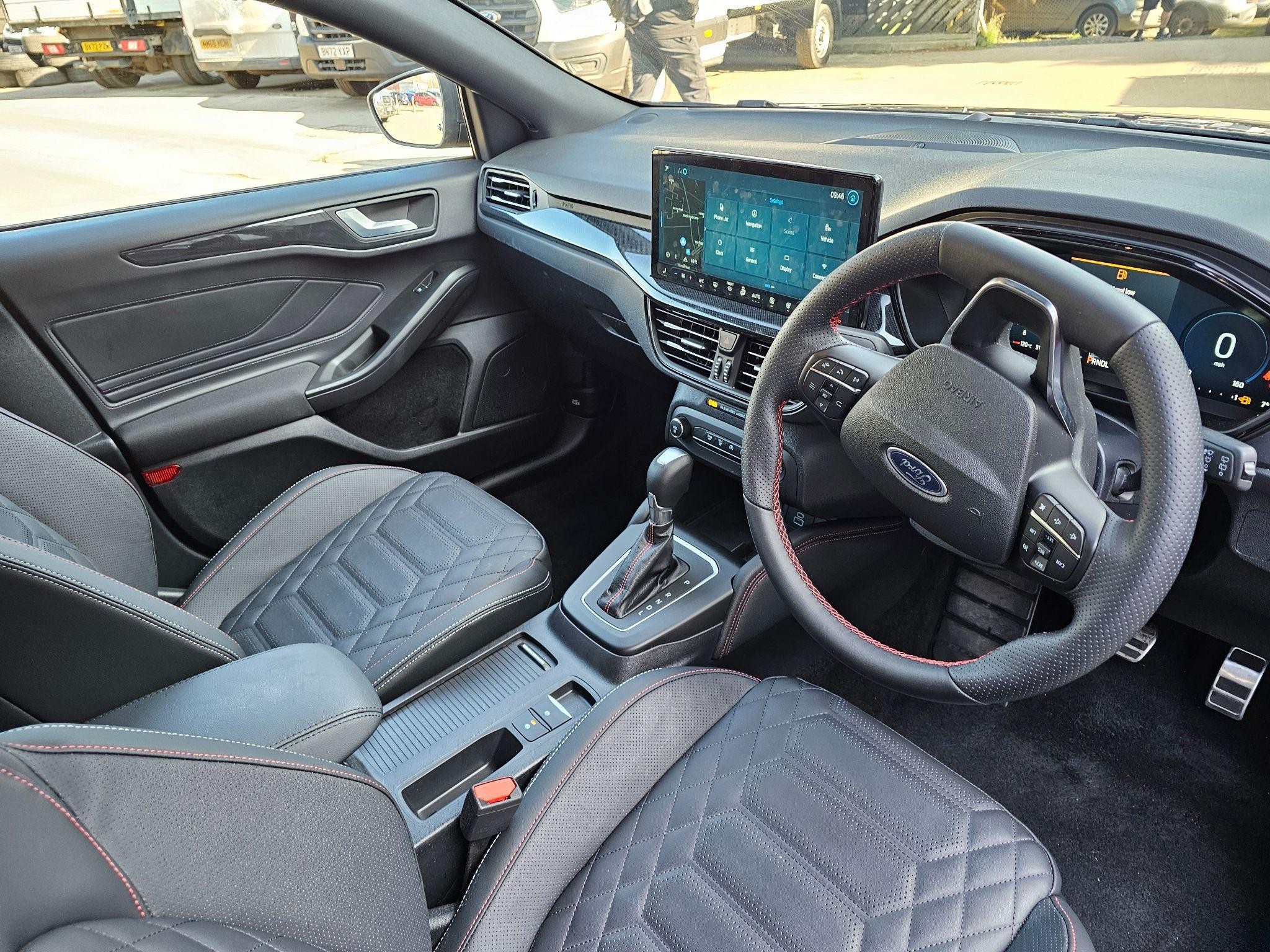 Ford Focus Image 12