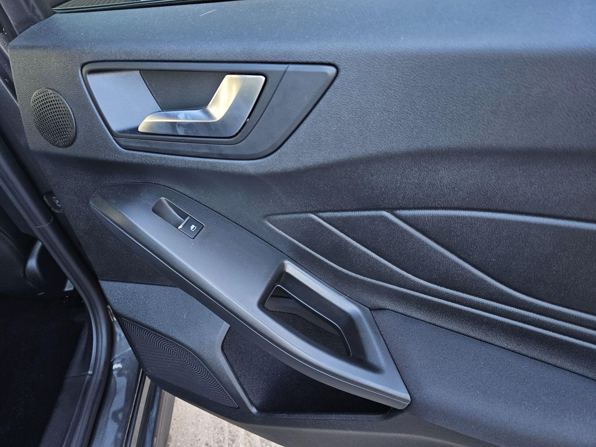 Ford Focus Image 19