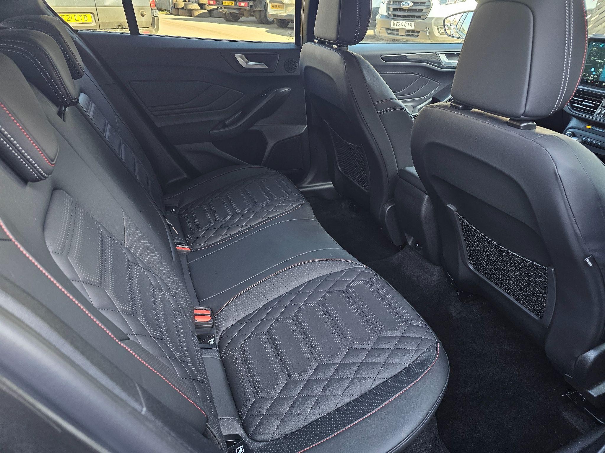 Ford Focus Image 20