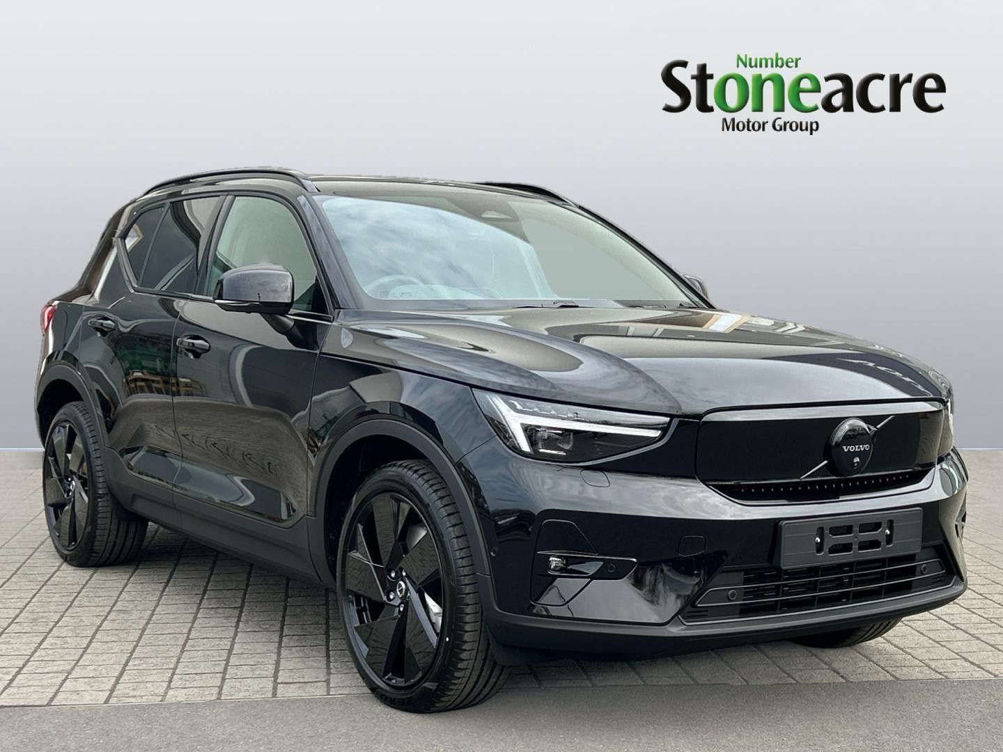 Volvo EX40 Image 1