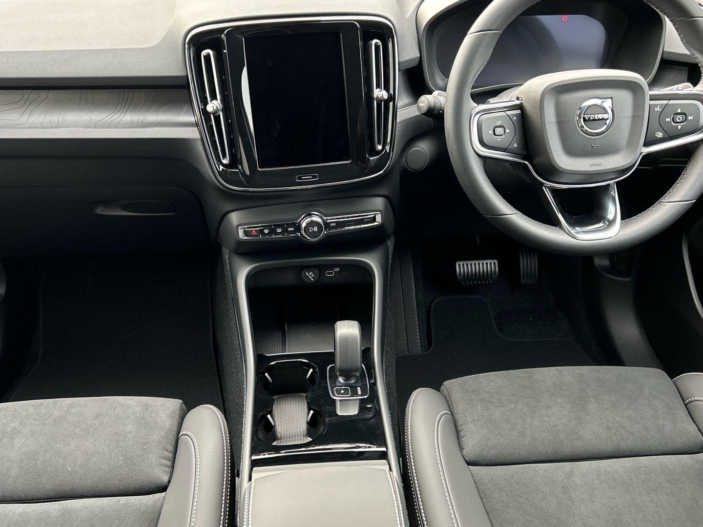 Volvo EX40 Image 20
