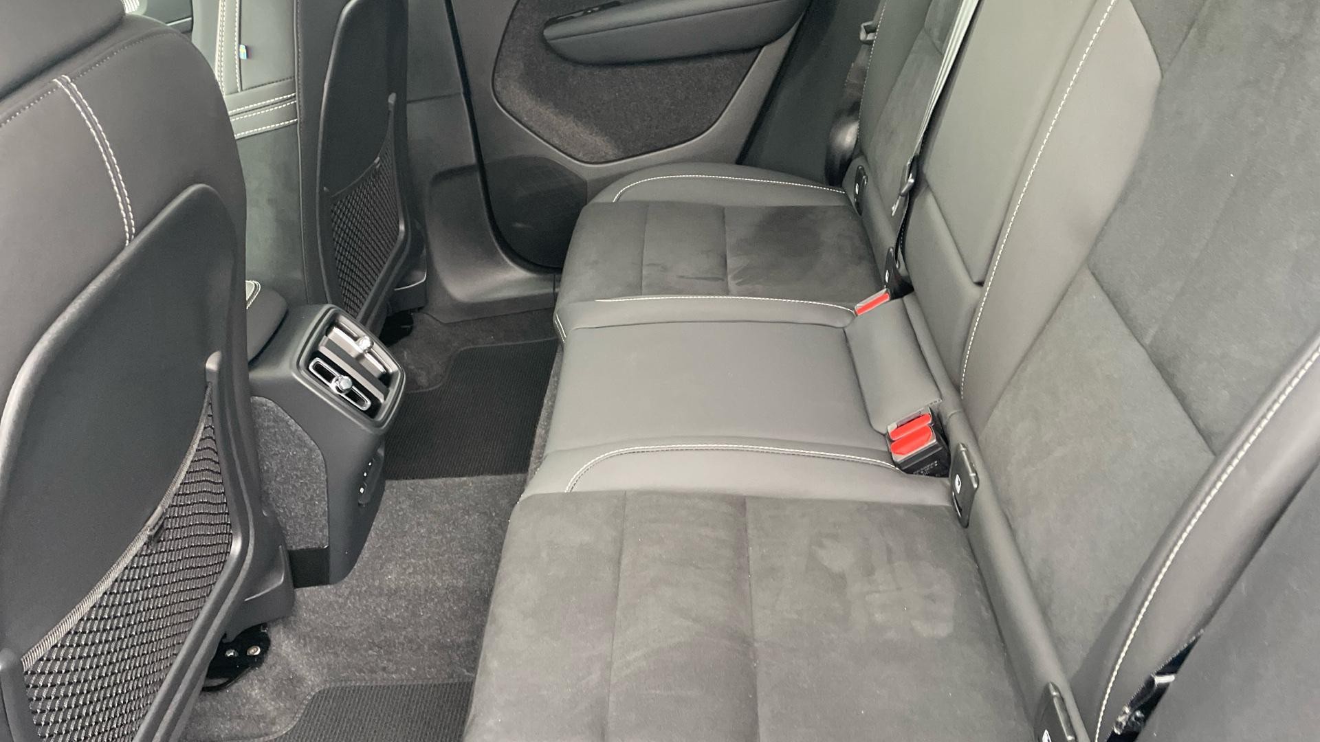 Volvo XC40 Image 10
