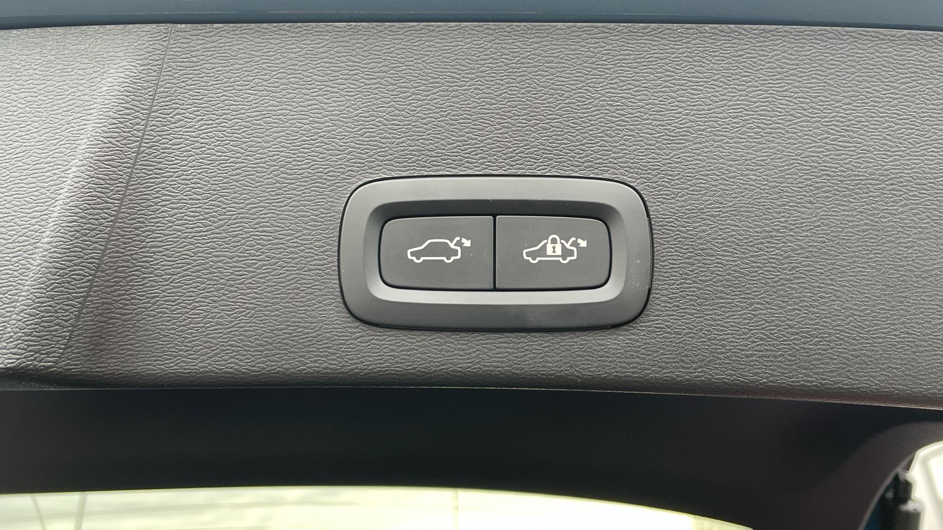 Volvo XC40 Image 40