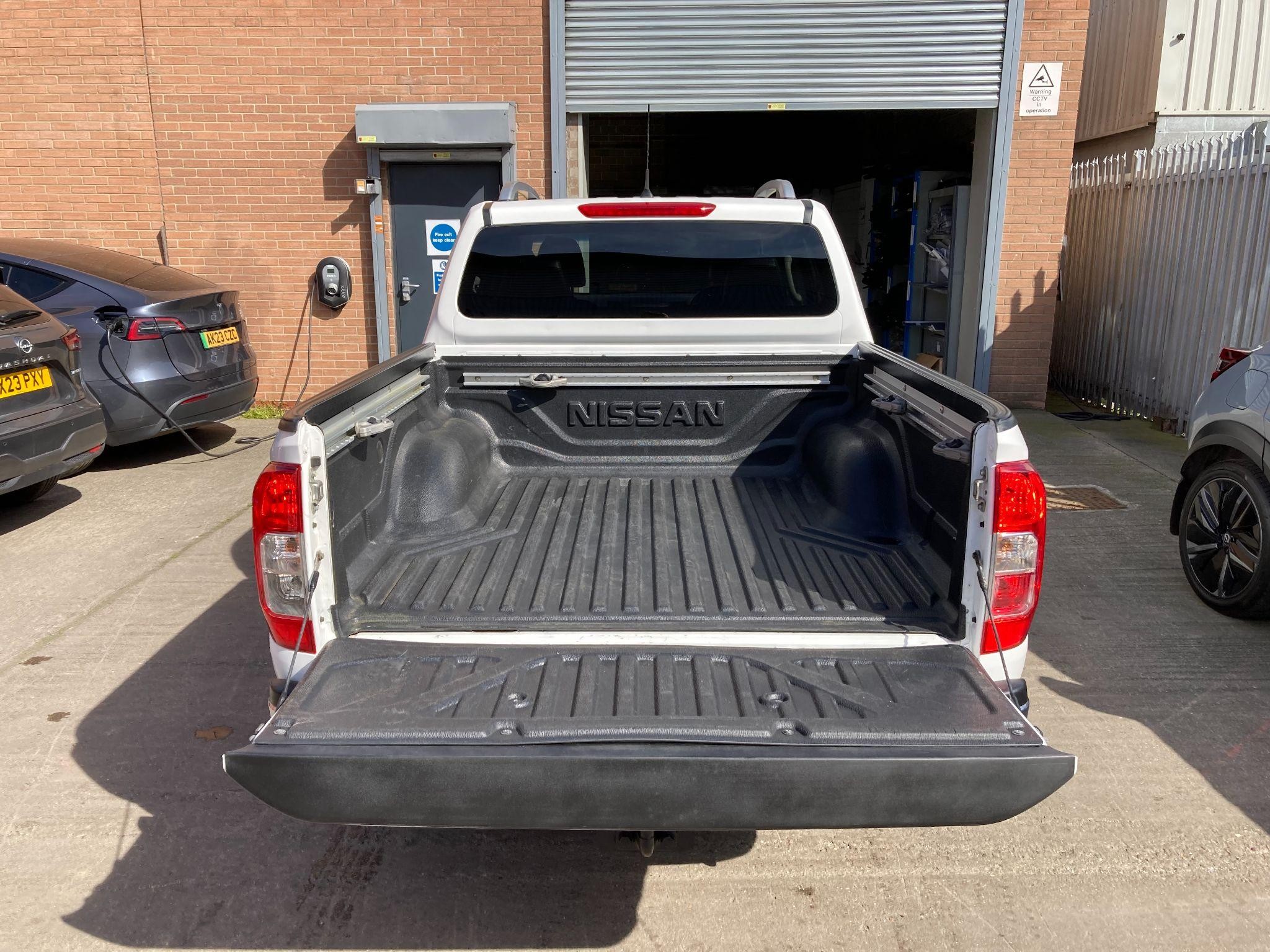 Nissan Navara Image 13
