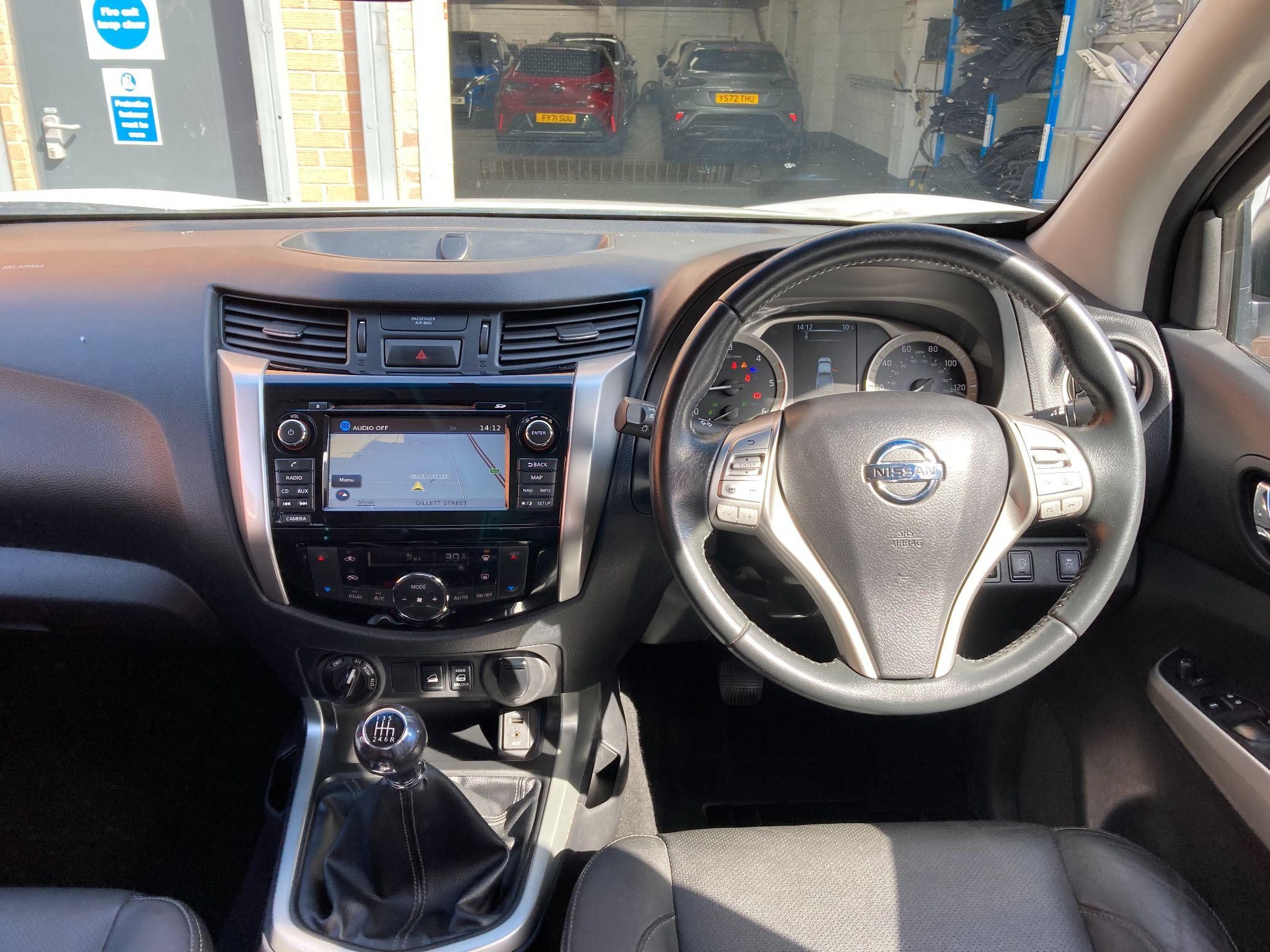 Nissan Navara Image 15
