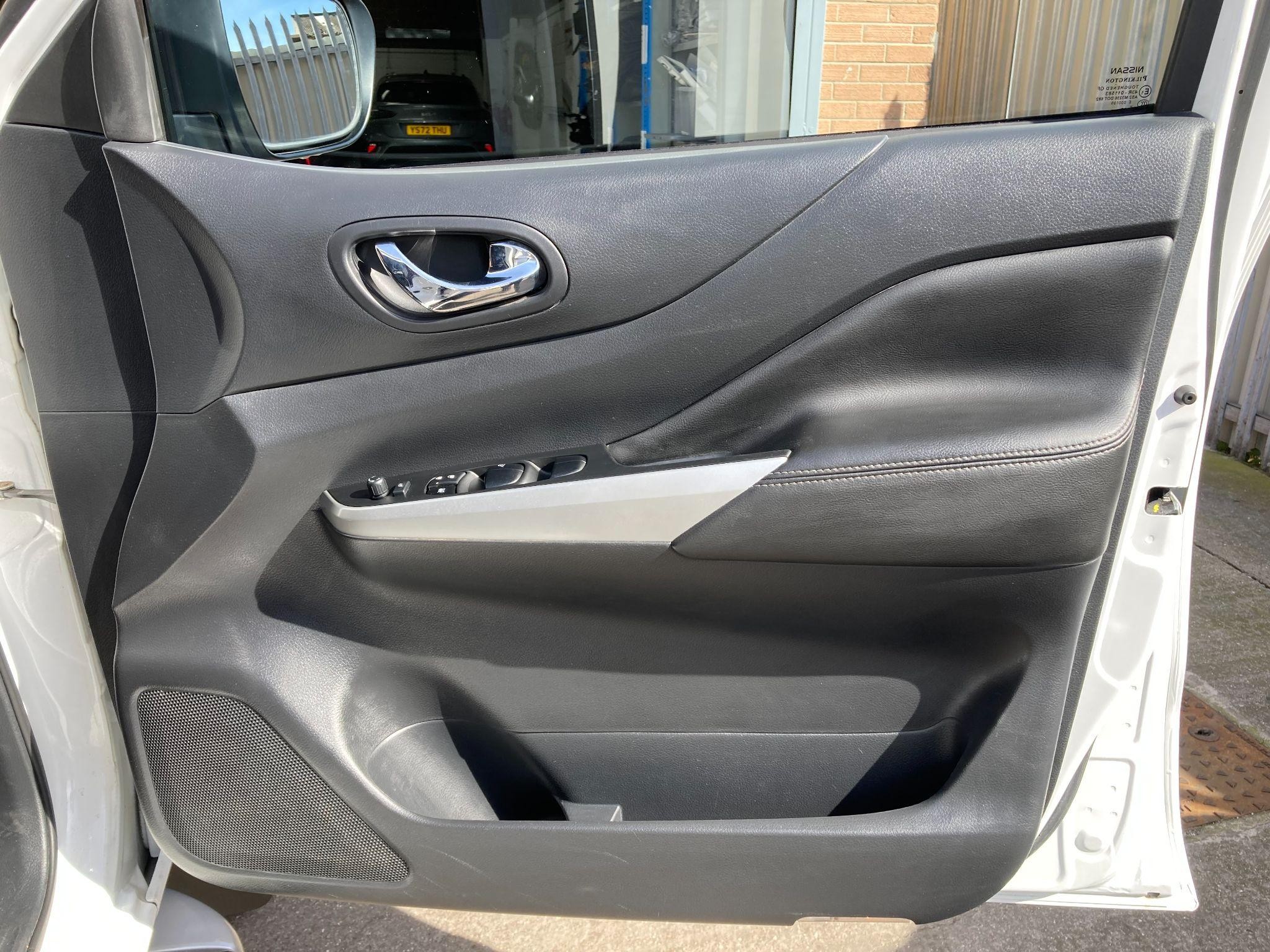 Nissan Navara Image 16