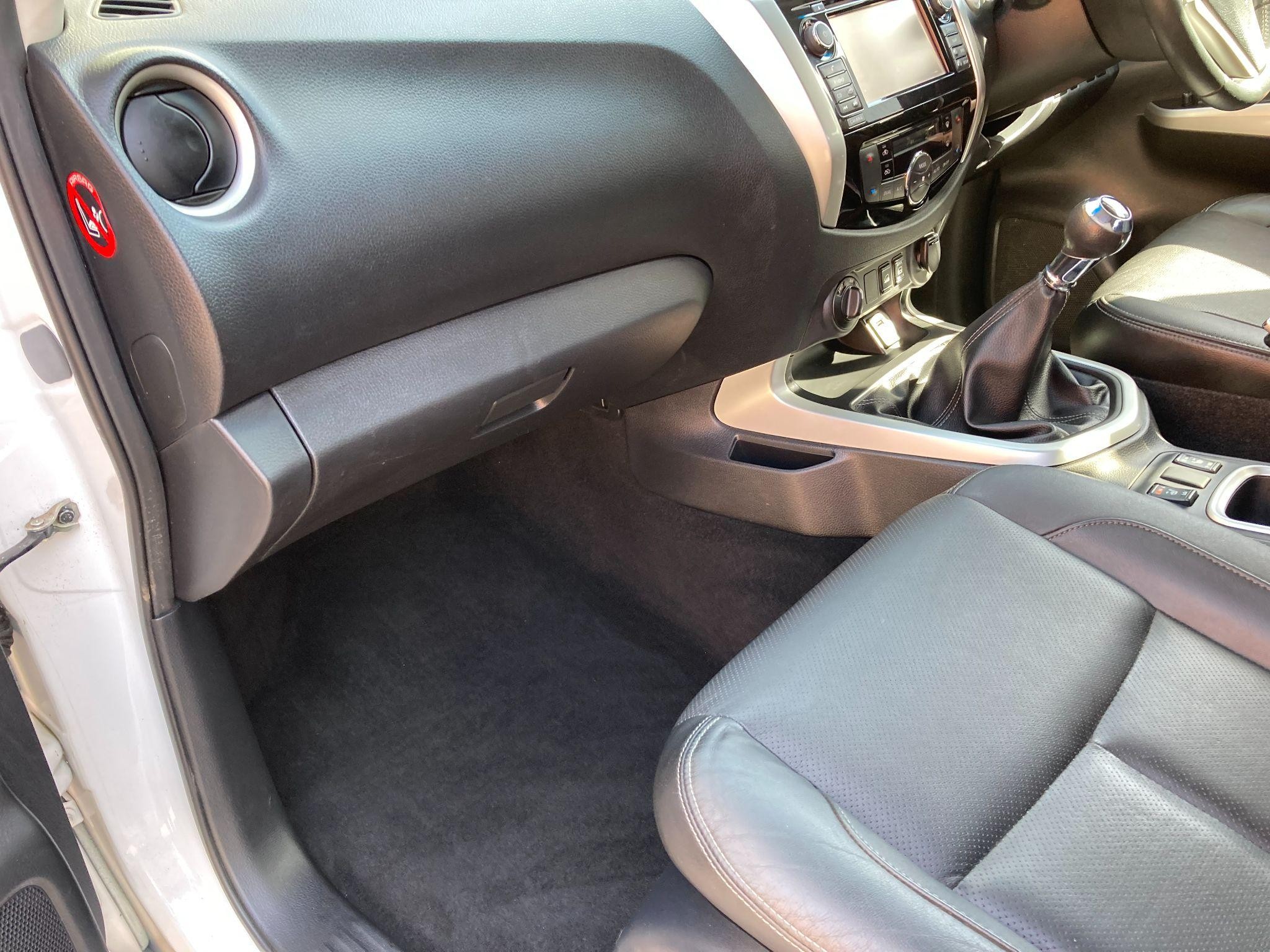 Nissan Navara Image 21