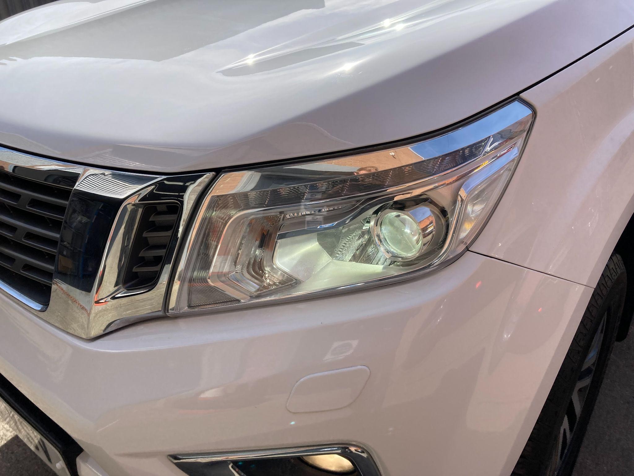 Nissan Navara Image 24