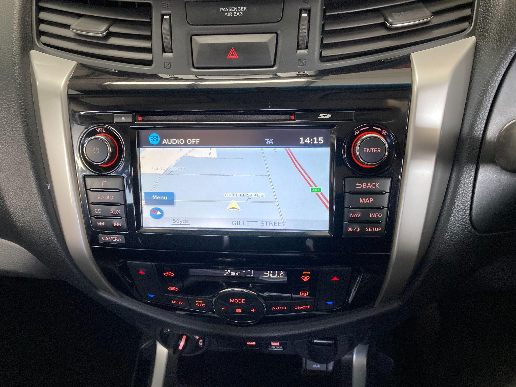 Nissan Navara Image 45