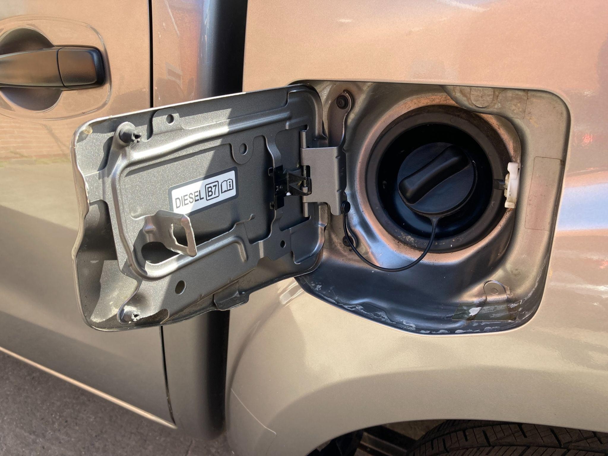 Nissan Navara Image 35