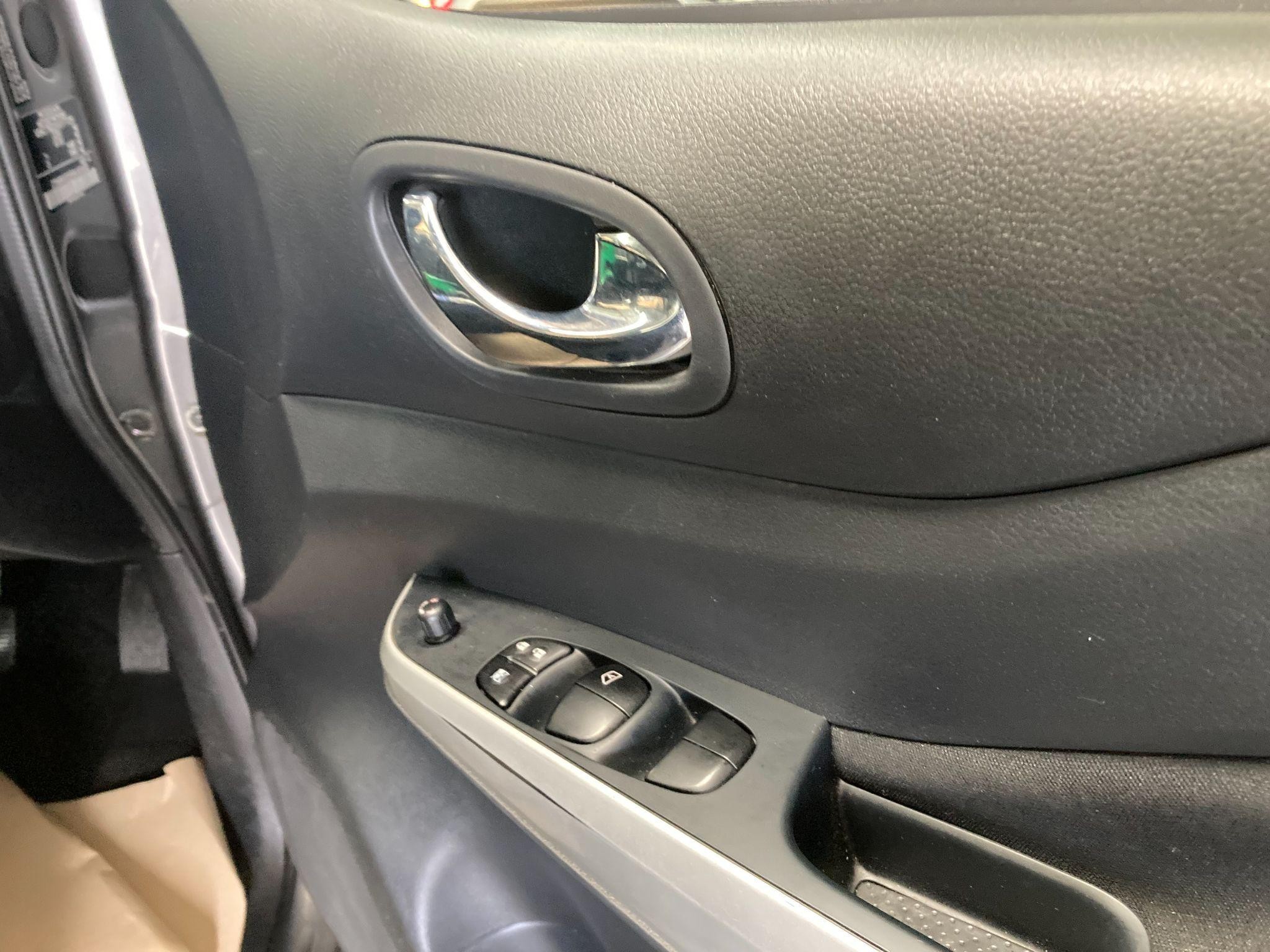 Nissan Navara Image 49