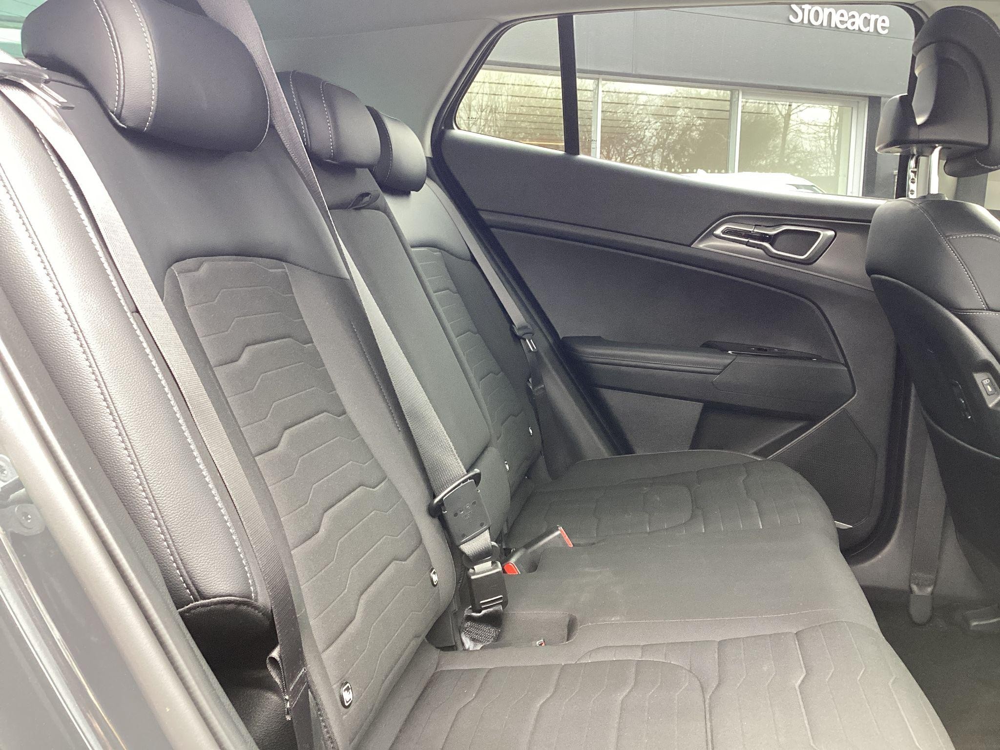 Kia Sportage Image 17