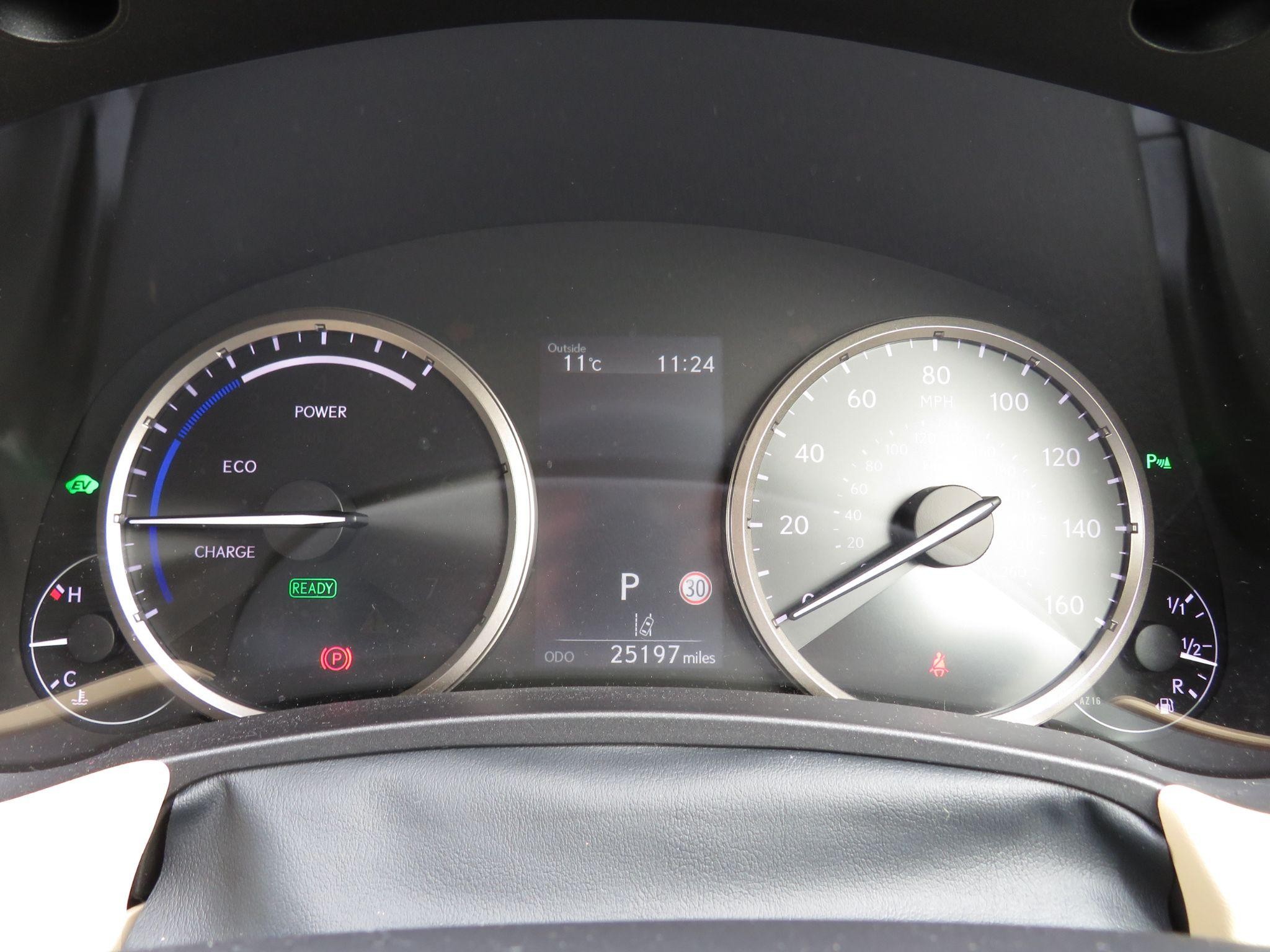 Lexus NX Self-Charging Hybrid Image 16