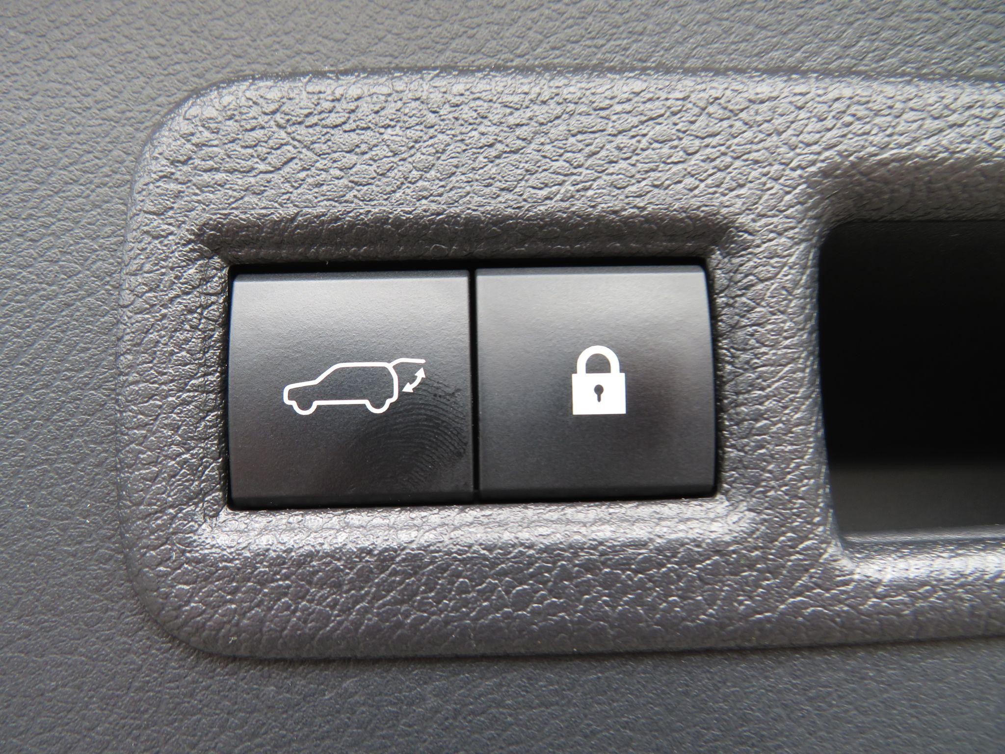 Lexus NX Self-Charging Hybrid Image 24