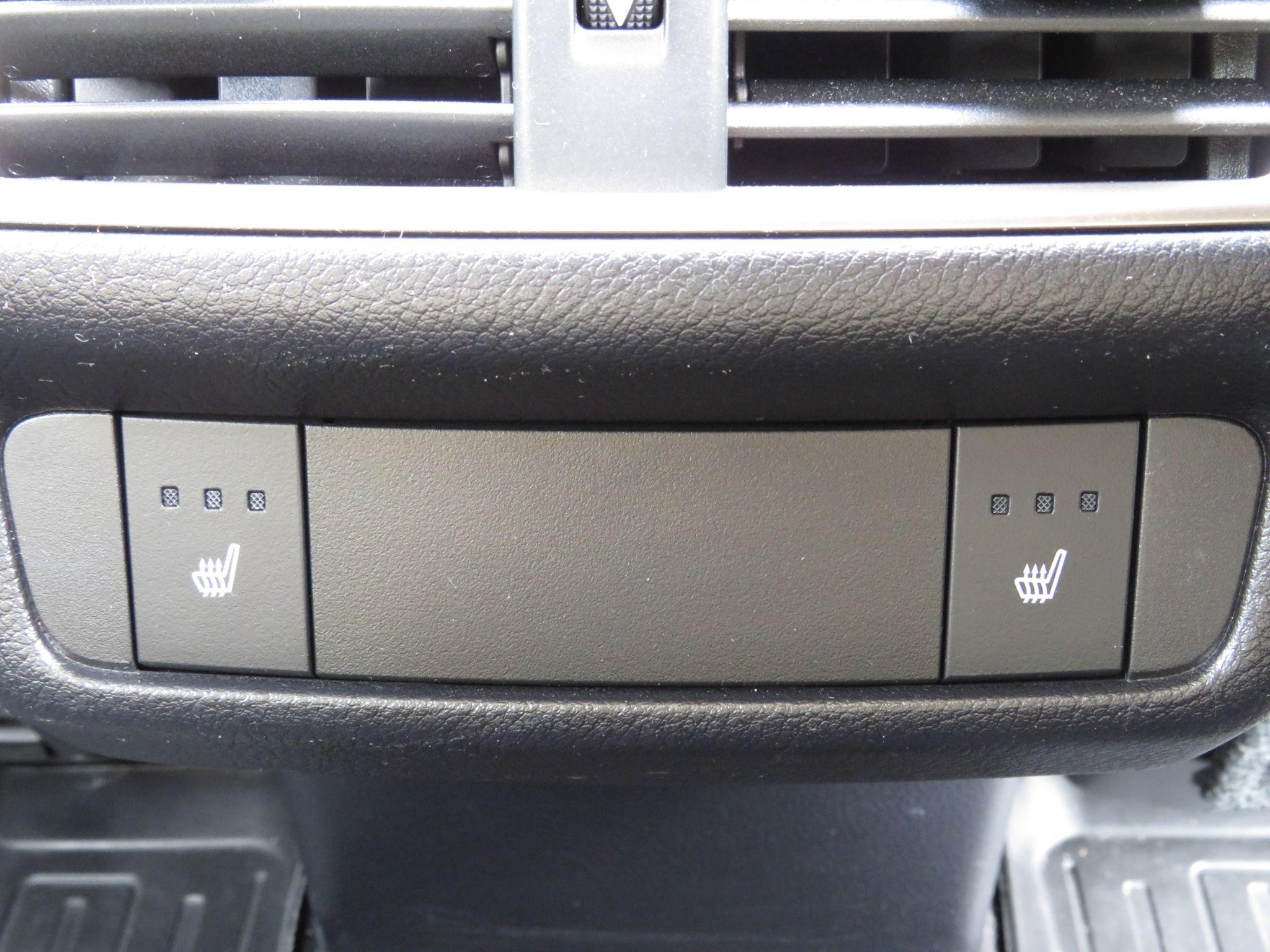 Lexus NX Self-Charging Hybrid Image 31