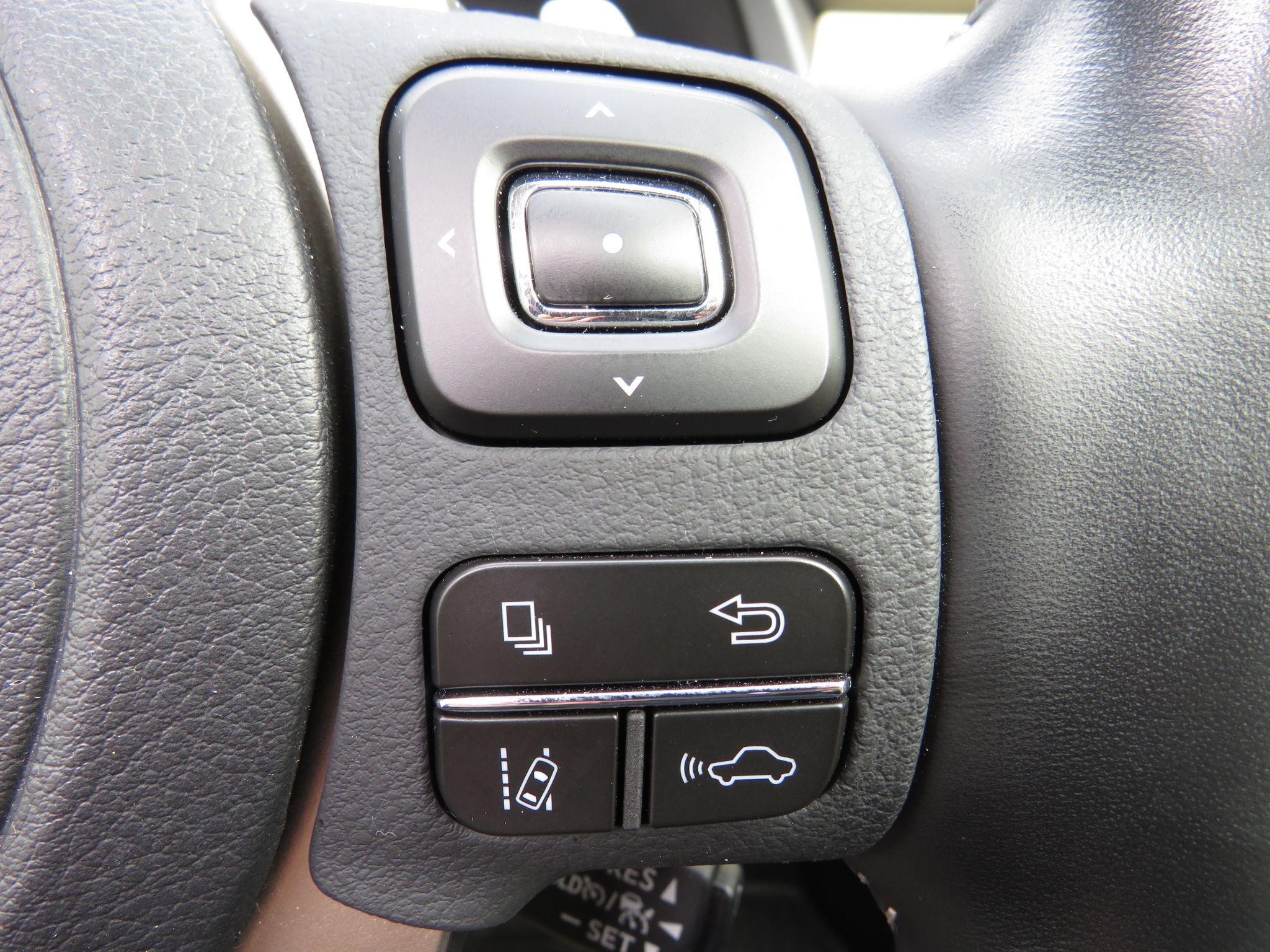 Lexus NX Self-Charging Hybrid Image 34
