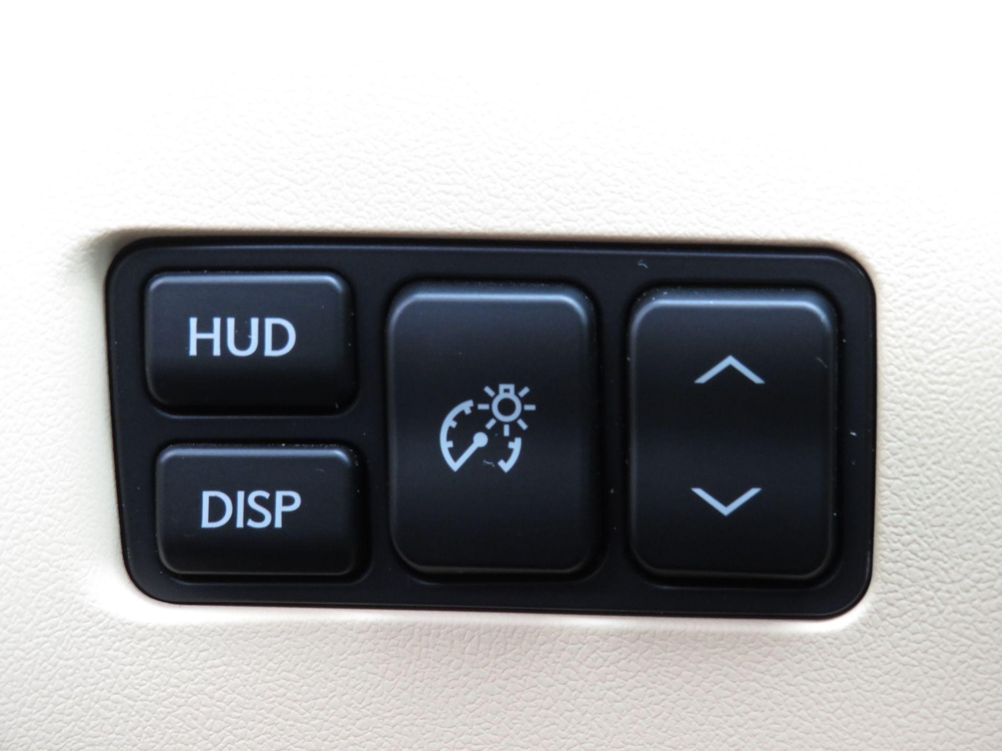 Lexus NX Self-Charging Hybrid Image 39