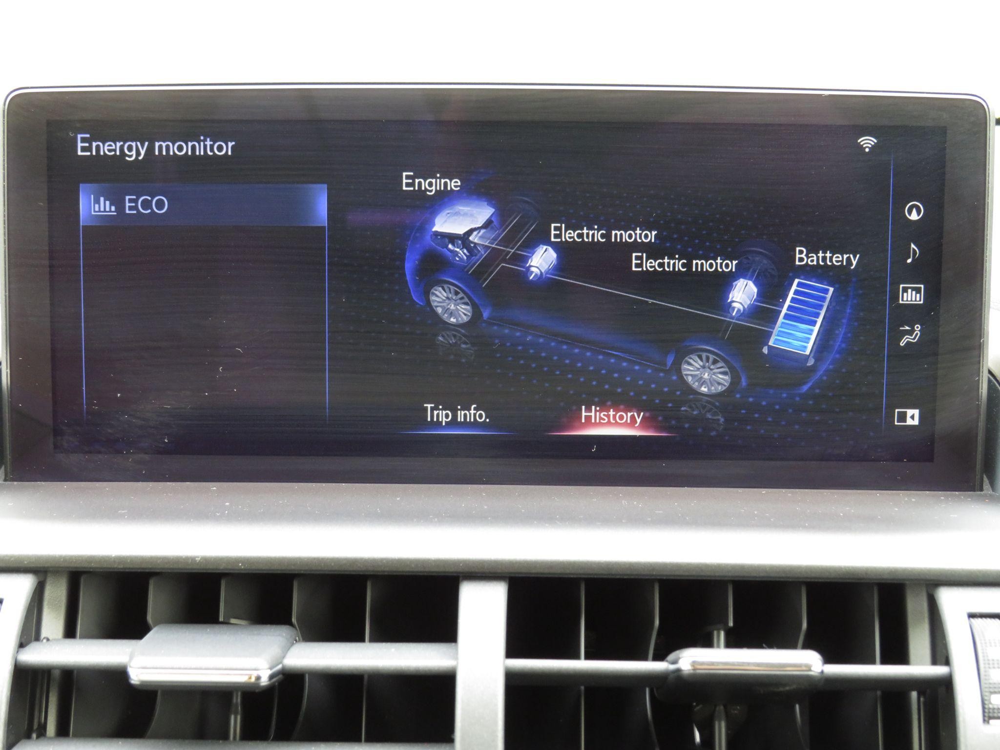 Lexus NX Self-Charging Hybrid Image 61