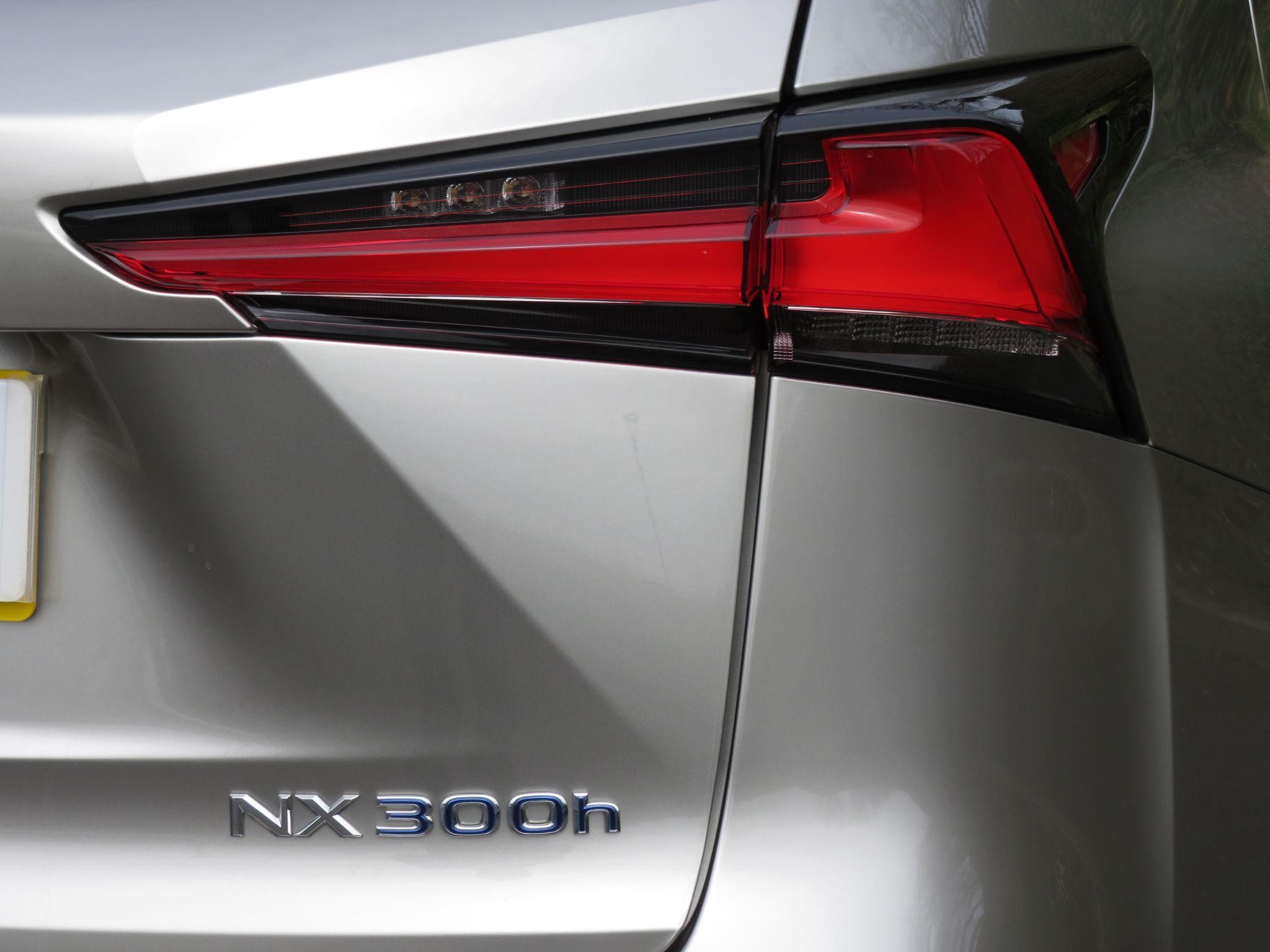 Lexus NX Self-Charging Hybrid Image 75