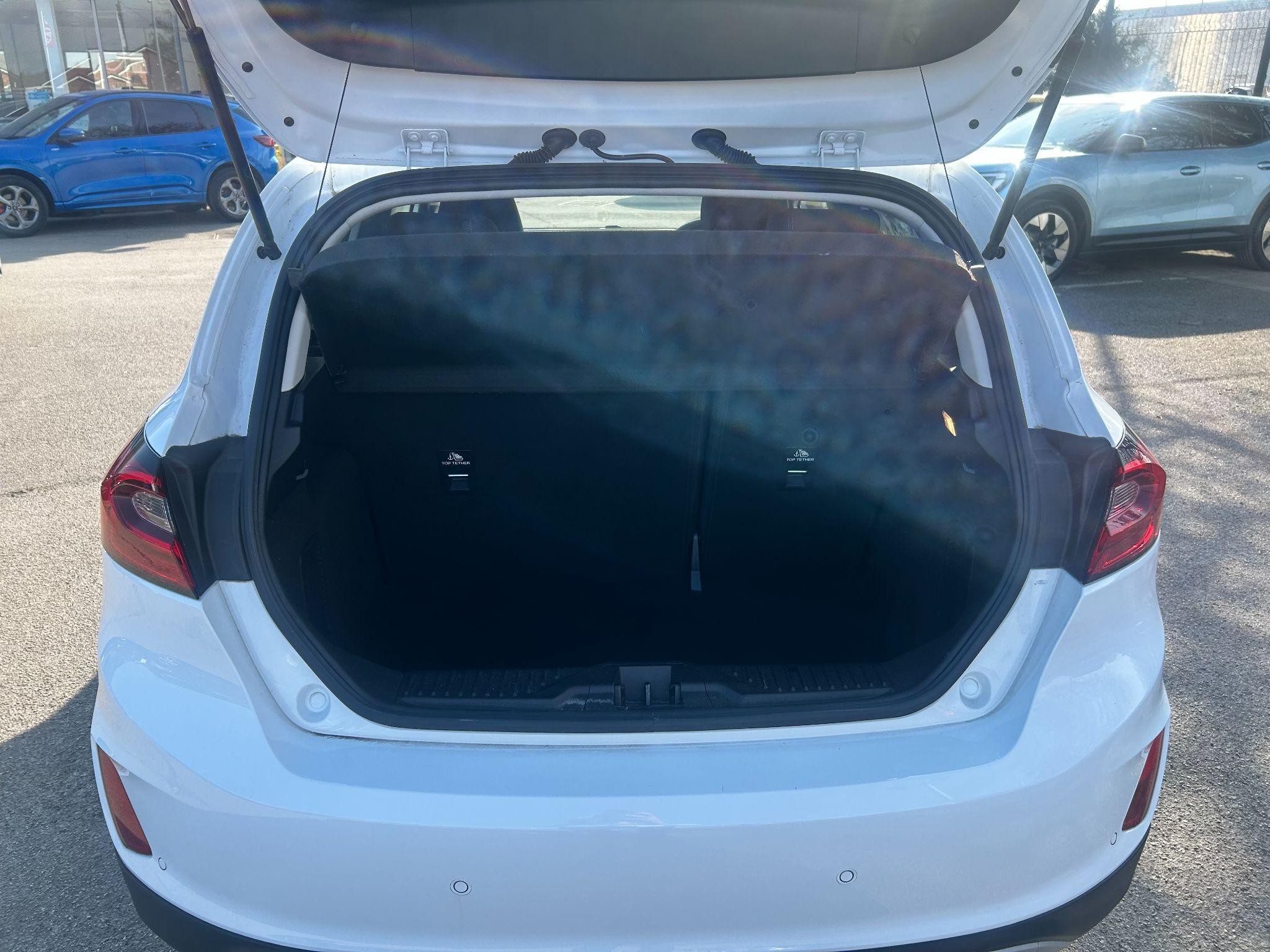 Ford Fiesta Image 9
