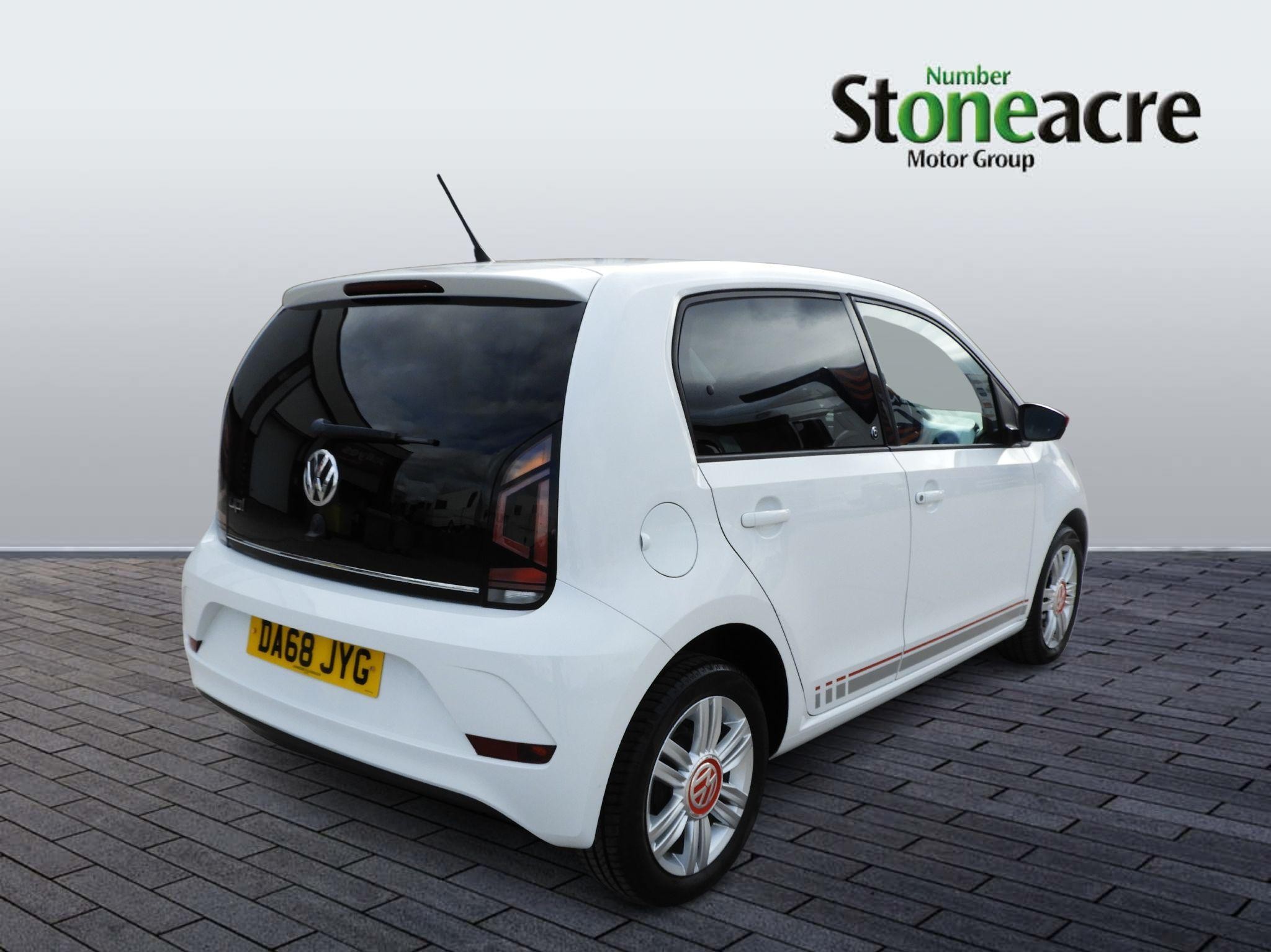 Volkswagen up! Image 3