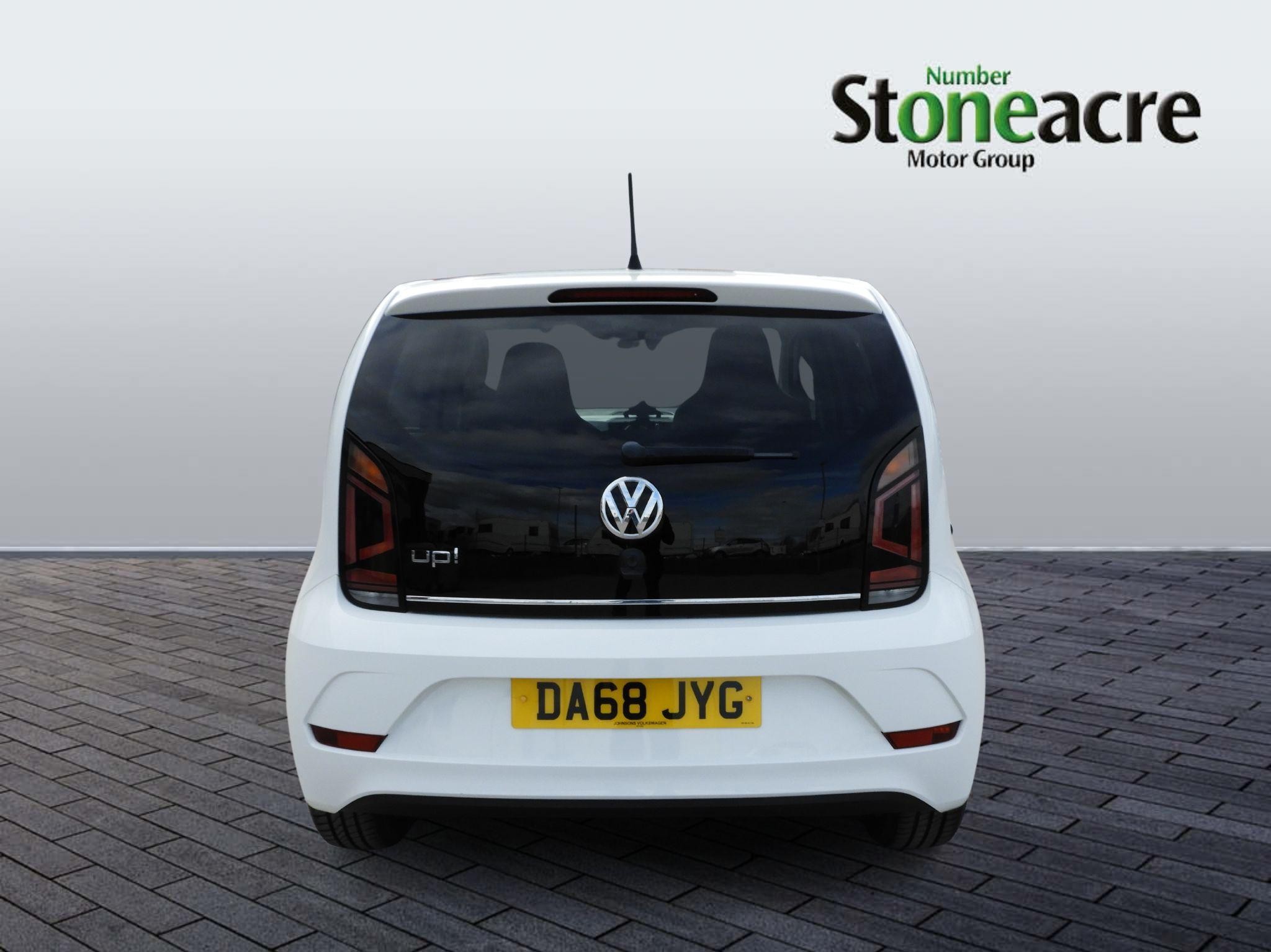 Volkswagen up! Image 4