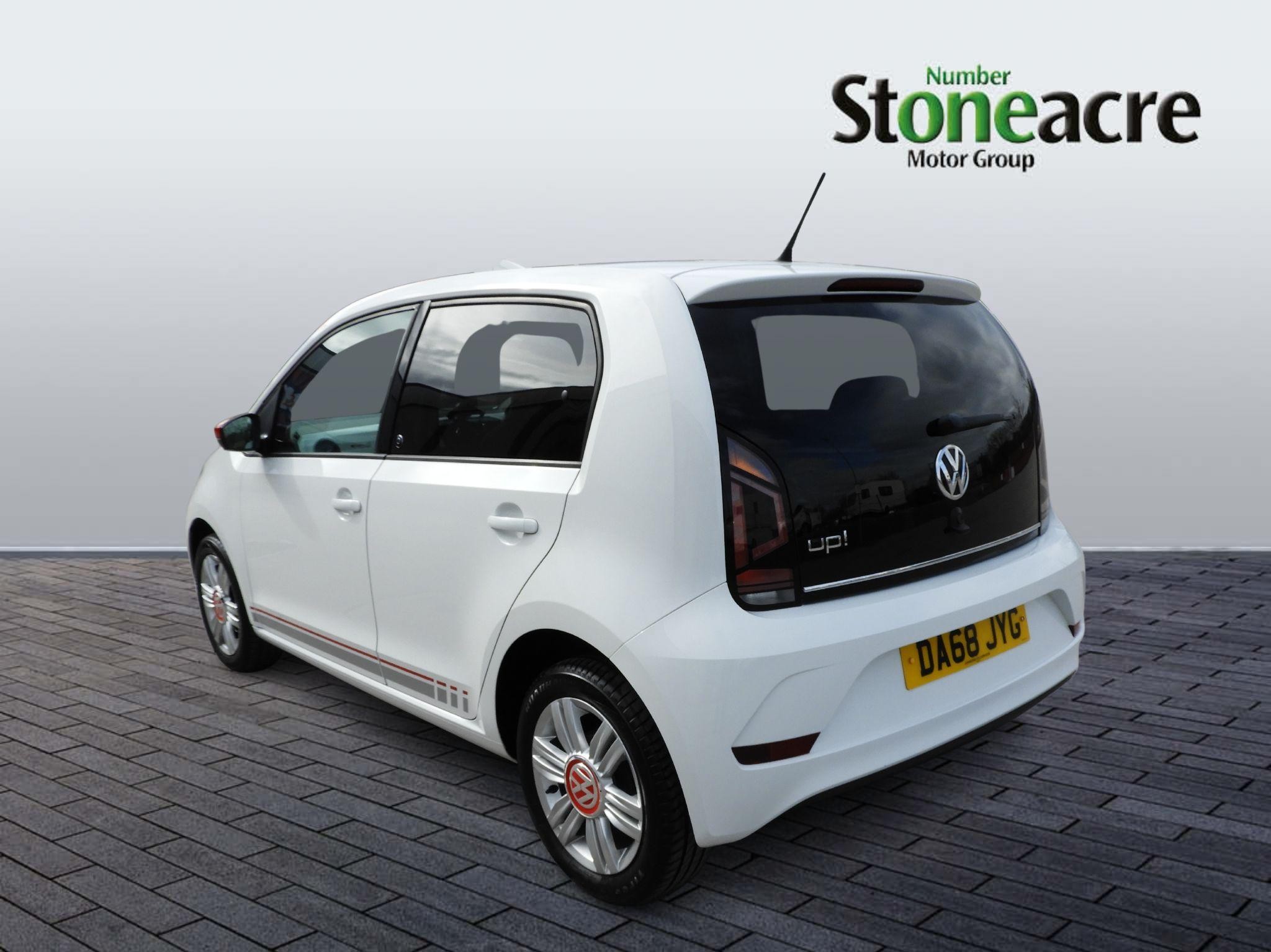 Volkswagen up! Image 5