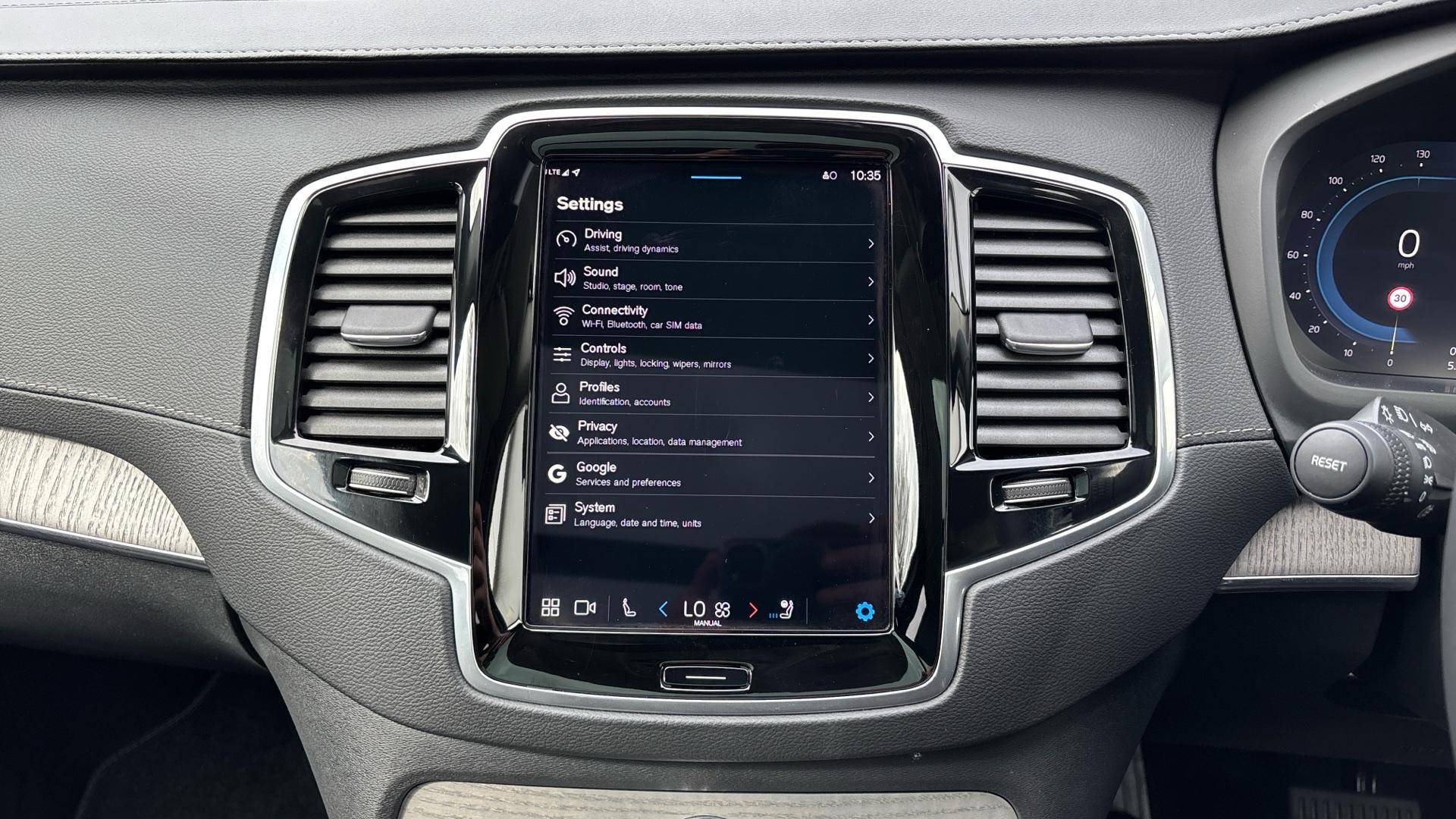 Volvo XC90 Image 50