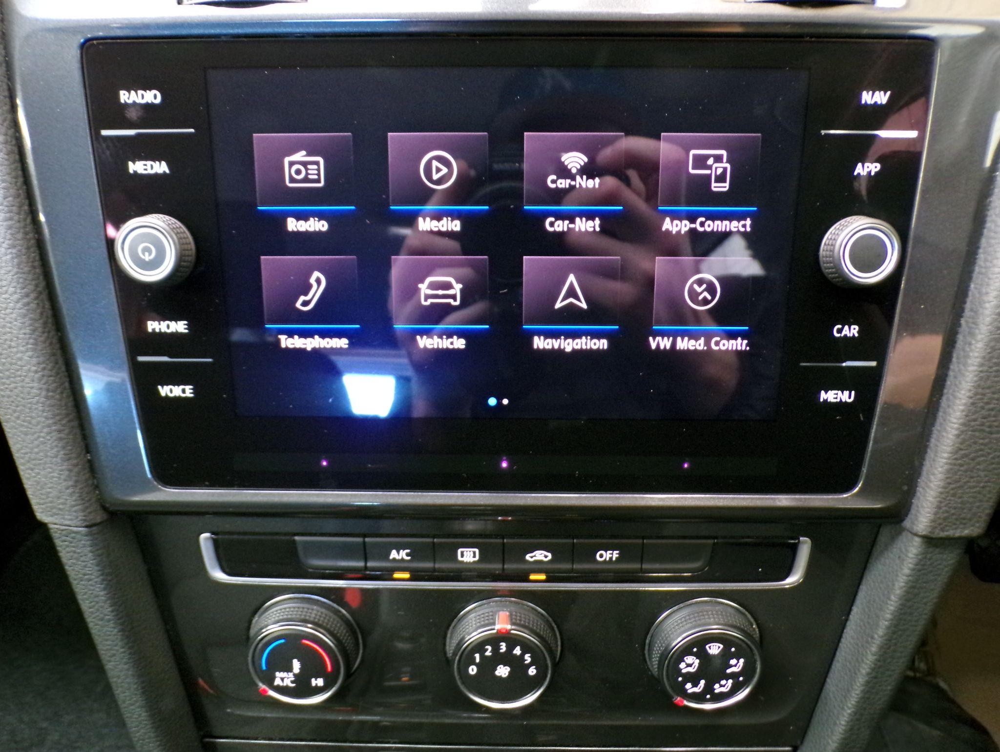 Volkswagen Golf Image 19