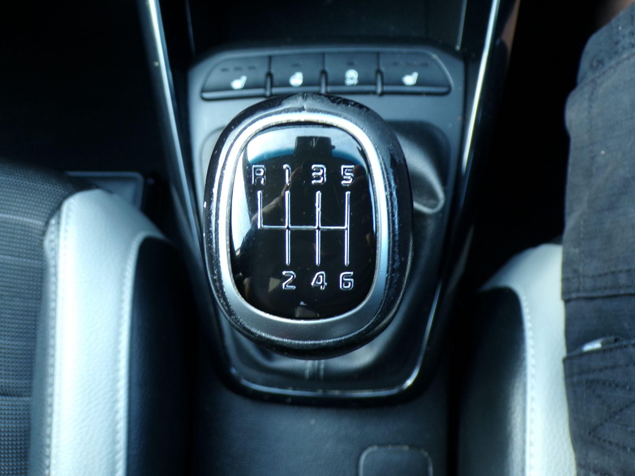 Kia Stonic Image 11