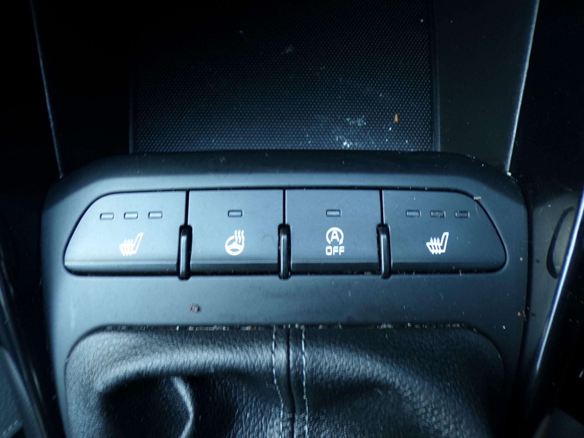 Kia Stonic Image 17