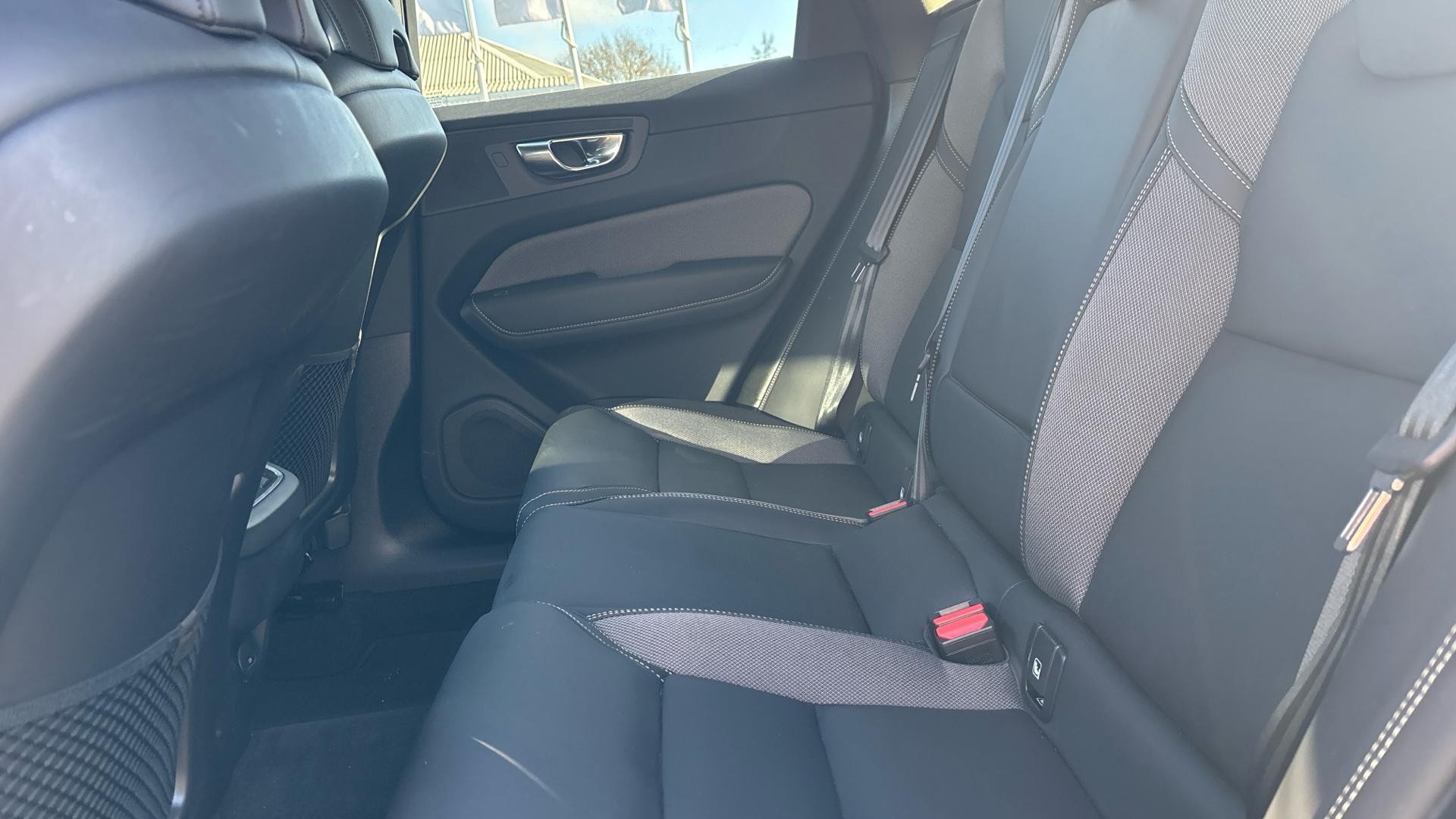 Volvo XC60 Image 10