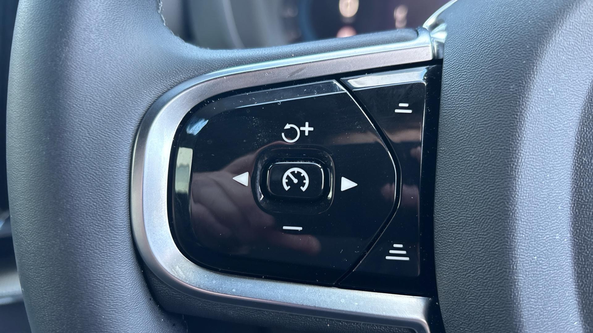 Volvo XC60 Image 18