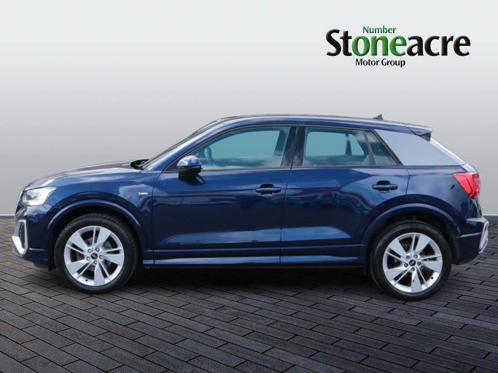 Audi Q2 Image 6