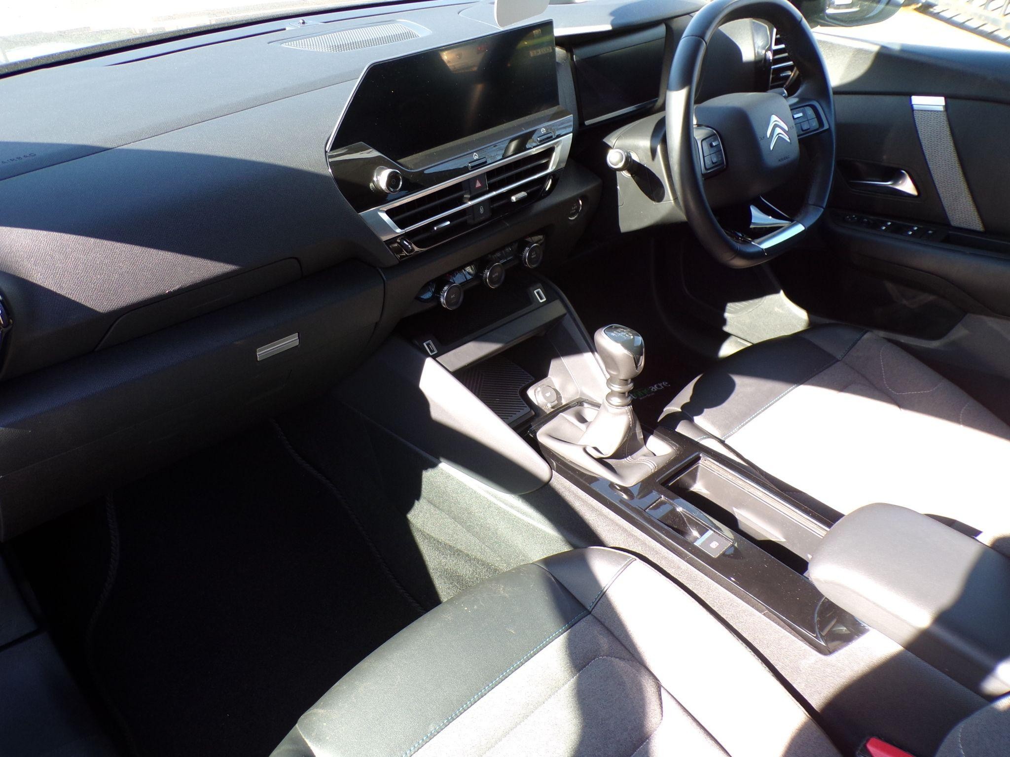 Citroen C4 Image 11
