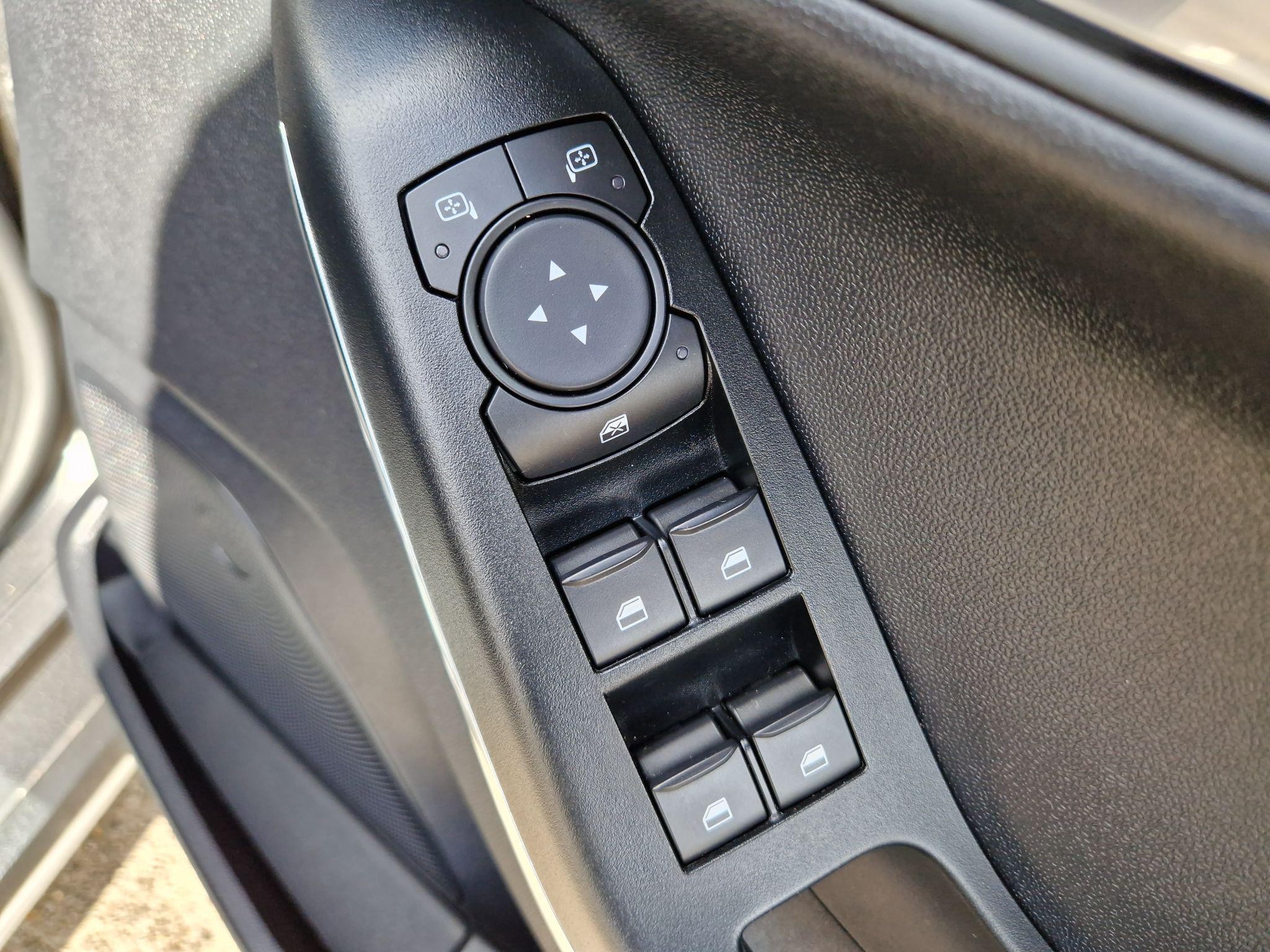 Ford Fiesta Image 20